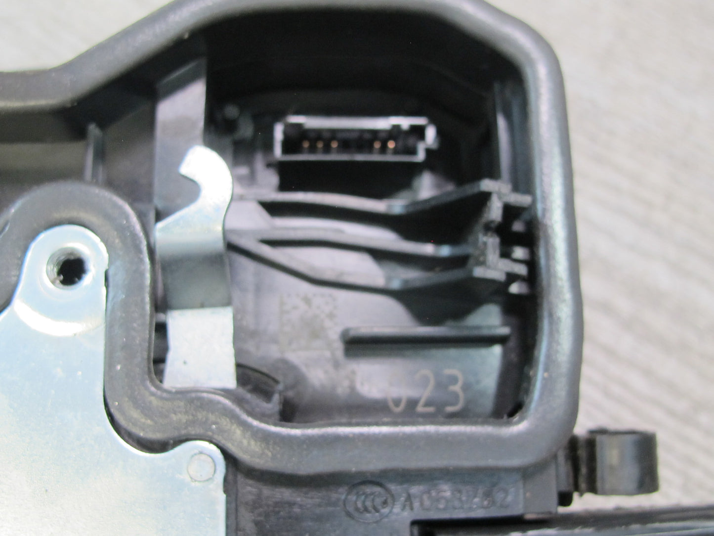 2008-2014 BMW E71 E72 X6 X6M Rear Left Door Lock Latch Actuator w Soft Close