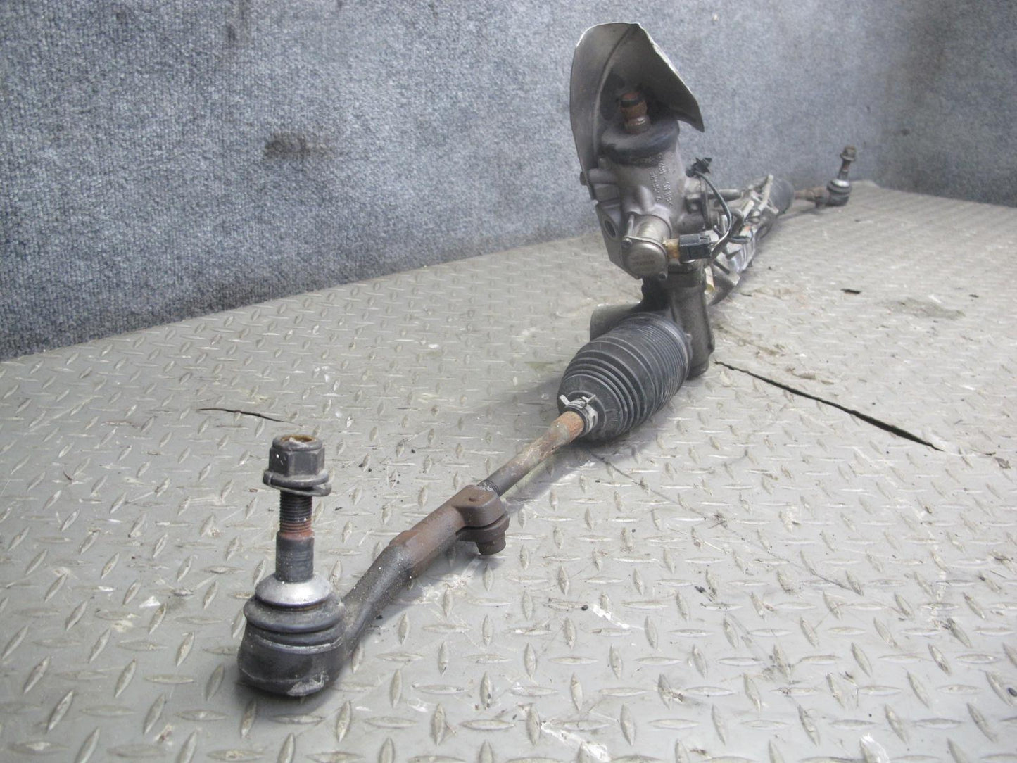 2008-2013 BMW E90 E92 E93 M3 RWD L2 Power Steering Rack & Pinion