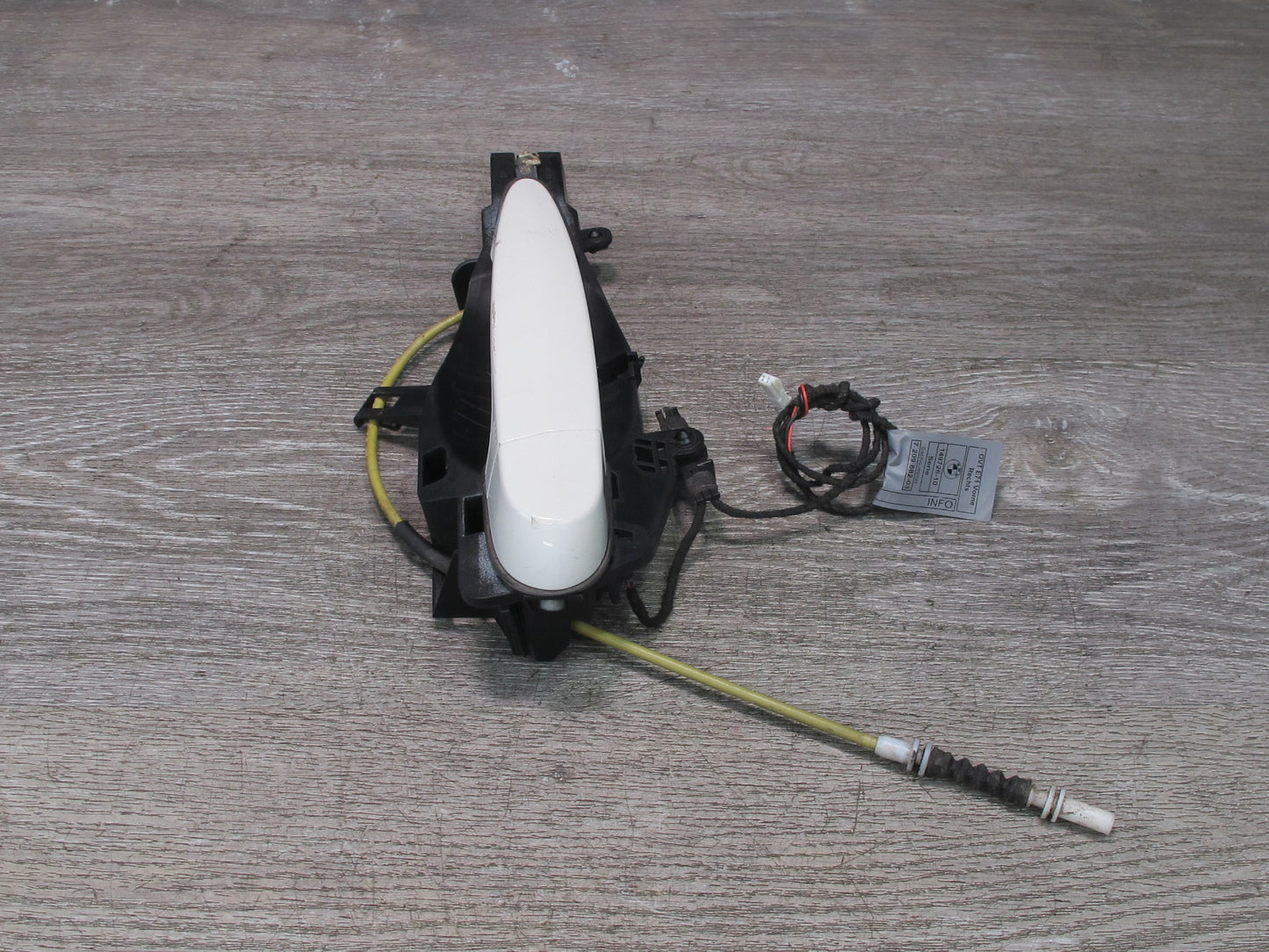2008-2014 BMW E71 E72 X6 X6M Front Right Door Exterior Handle w Keyless Entry