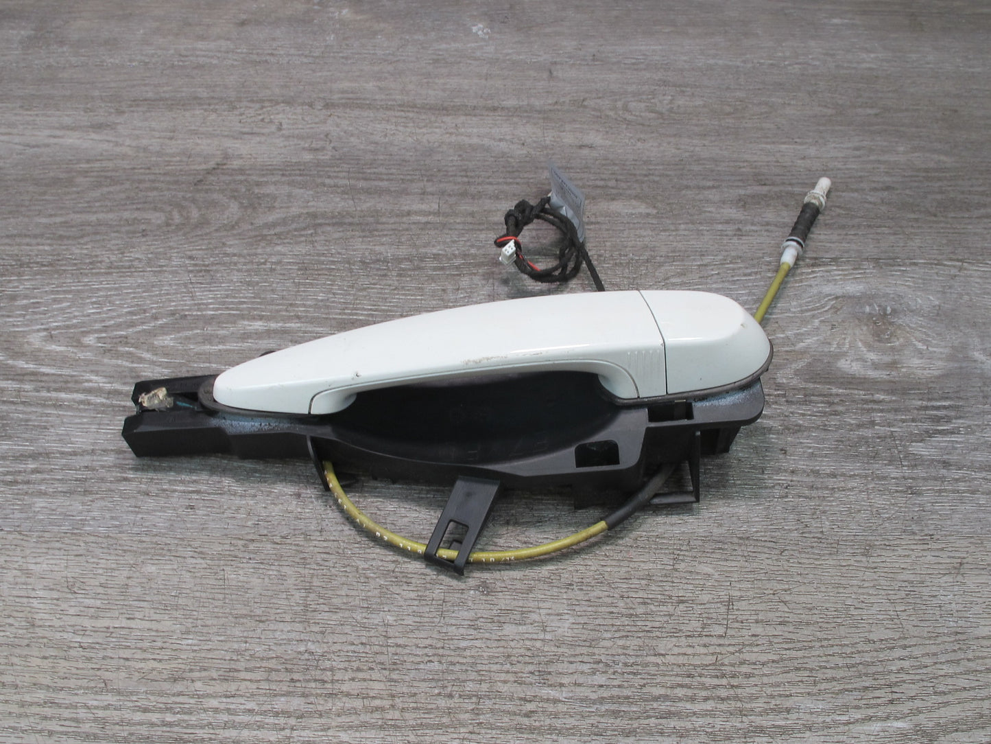 2008-2014 BMW E71 E72 X6 X6M Front Right Door Exterior Handle w Keyless Entry