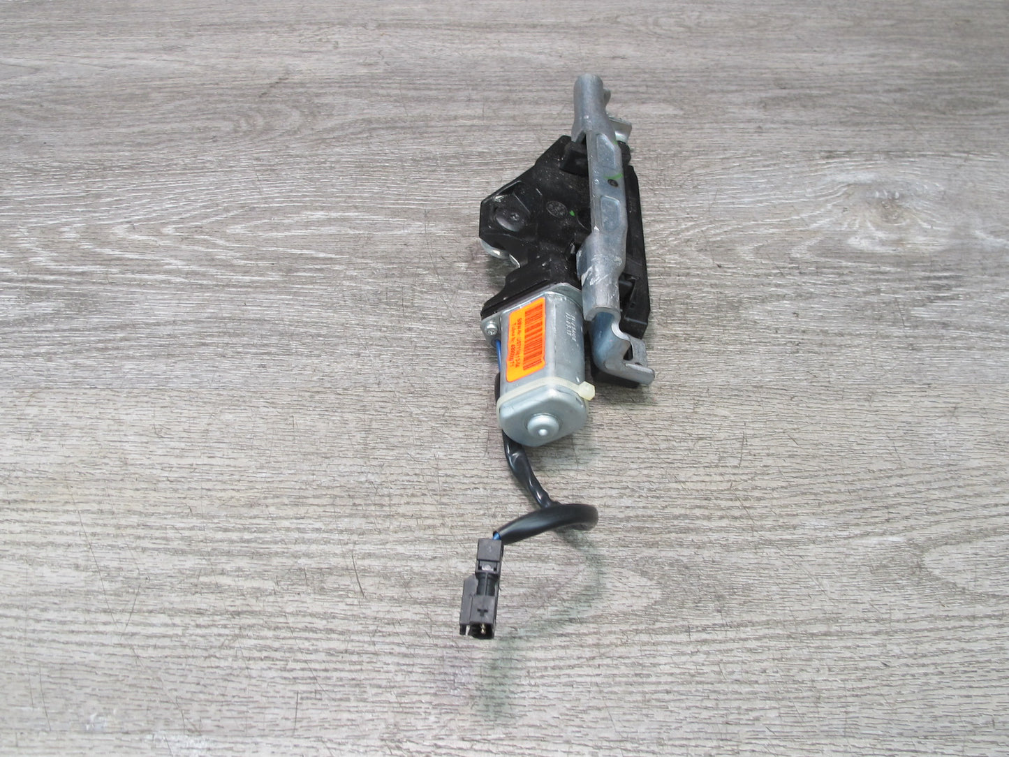 2008-2014 BMW E71 E72 X6 Rear Trunk Lid Power Lock Drive Motor Mechanism 7114613