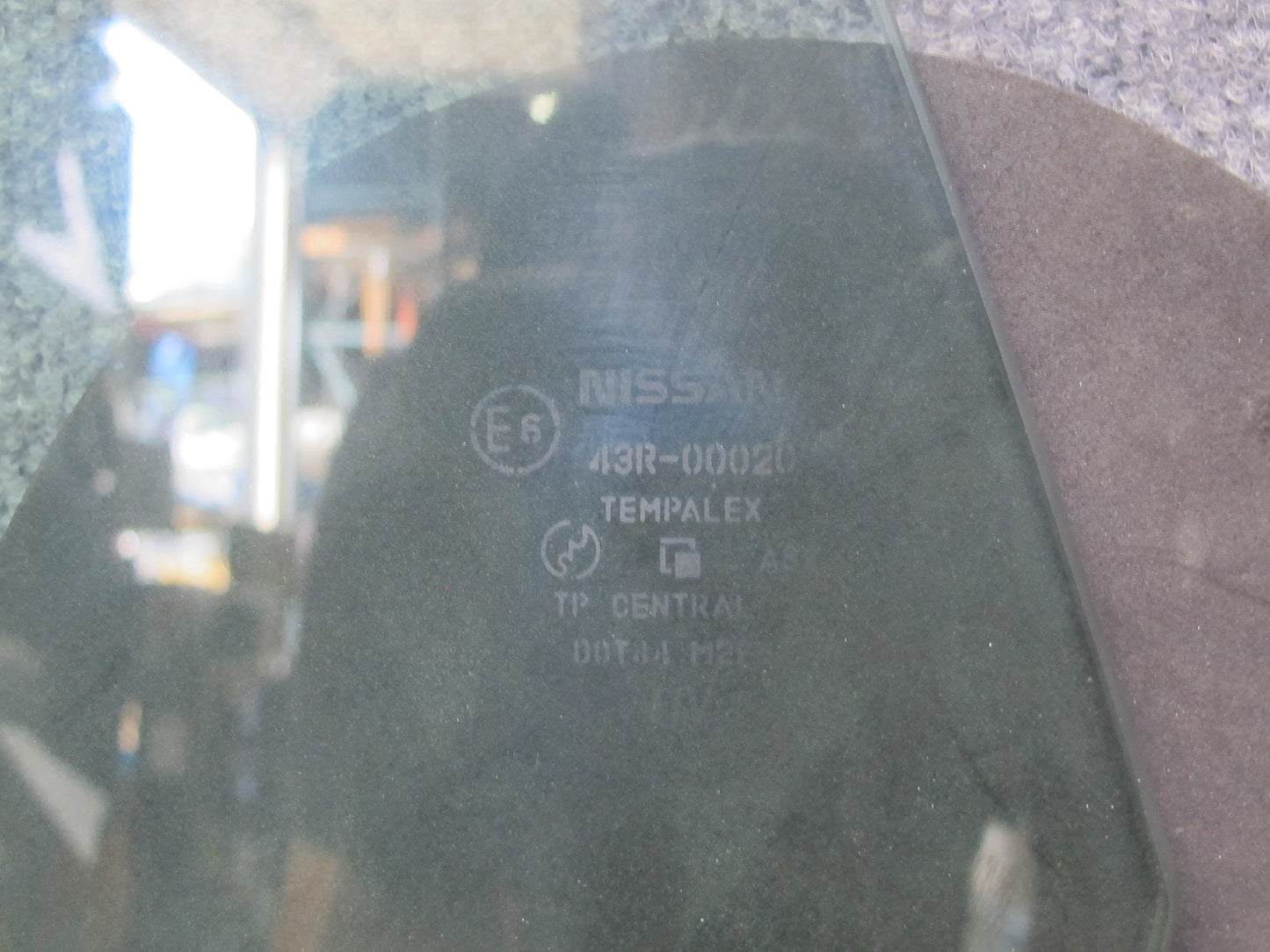 04-09 Nissan 350Z Z33 Convertible Front Right Passenger Door Window Glass OEM
