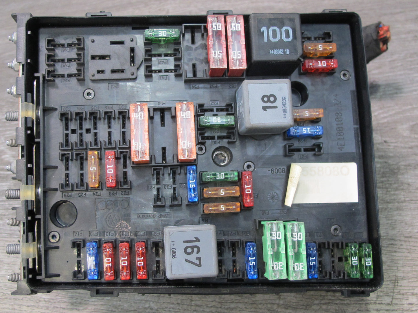 06-16 VW Golf MK5 R32 Passat CC VR6 Engine Bay Fuse Relay Box Module OEM