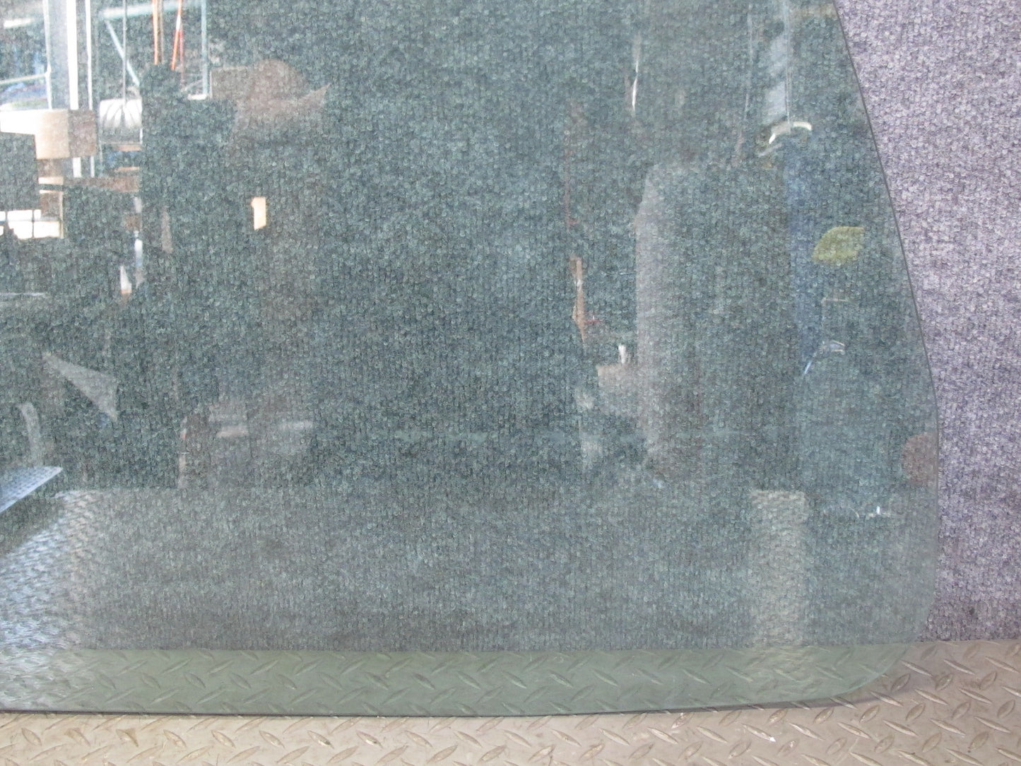 2003-2009 Hummer H2 Front Left Door Glass Window