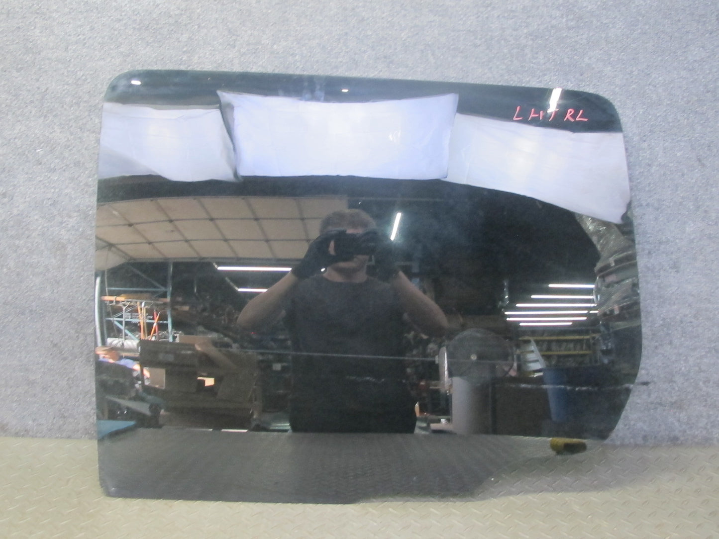 2003-2009 Hummer H2 Rear Left Door Glass Window