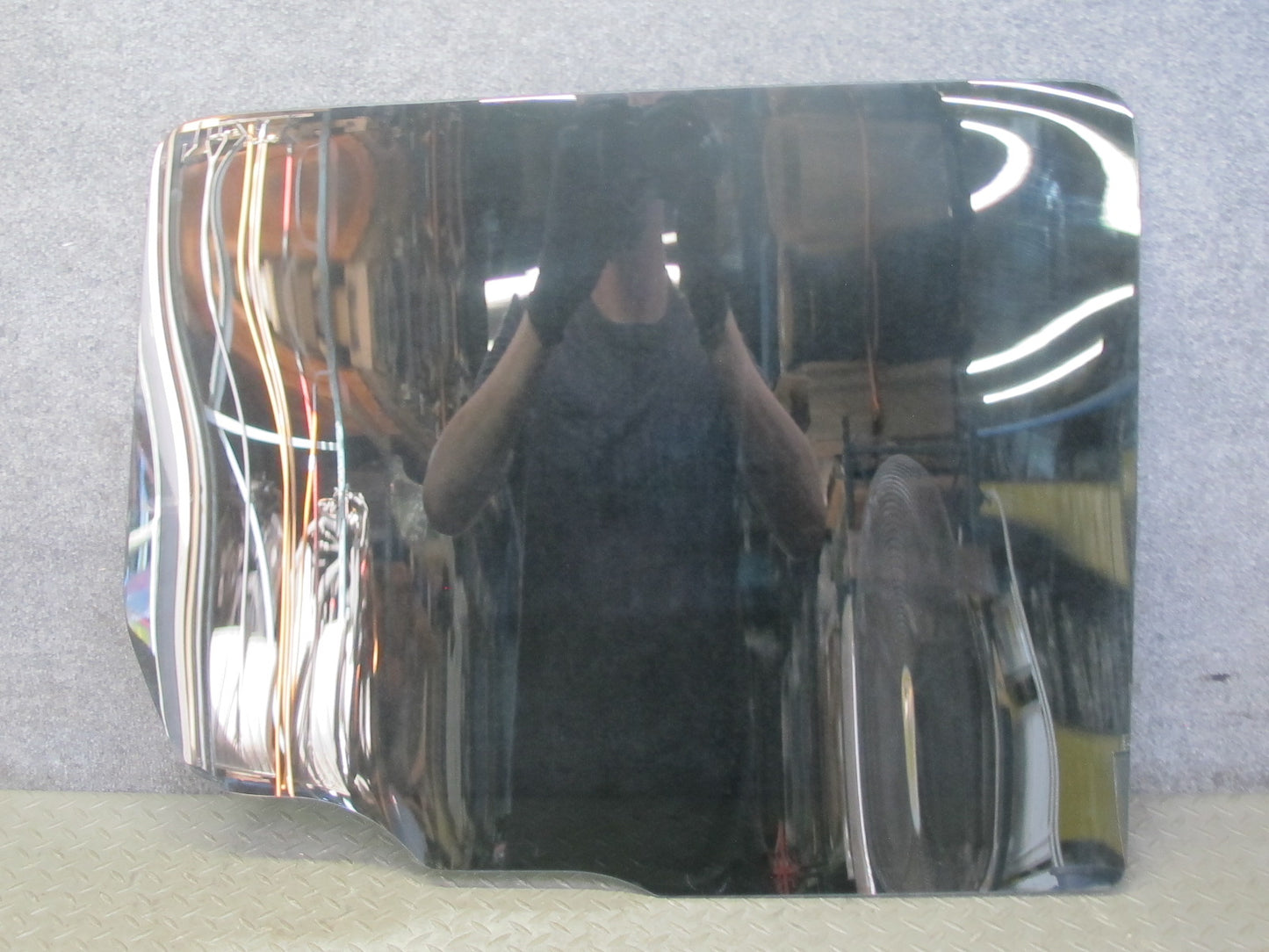2003-2009 Hummer H2 Rear Left Door Glass Window