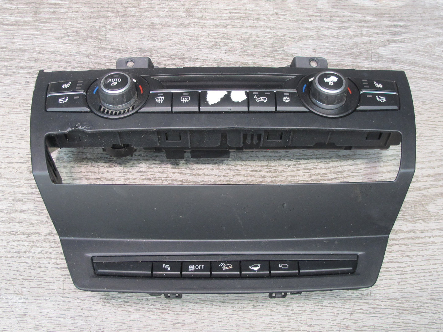 2010-2014 BMW E71 E72 X6 X6M A/C Heater Climate Control Radio PDC Switch Panel