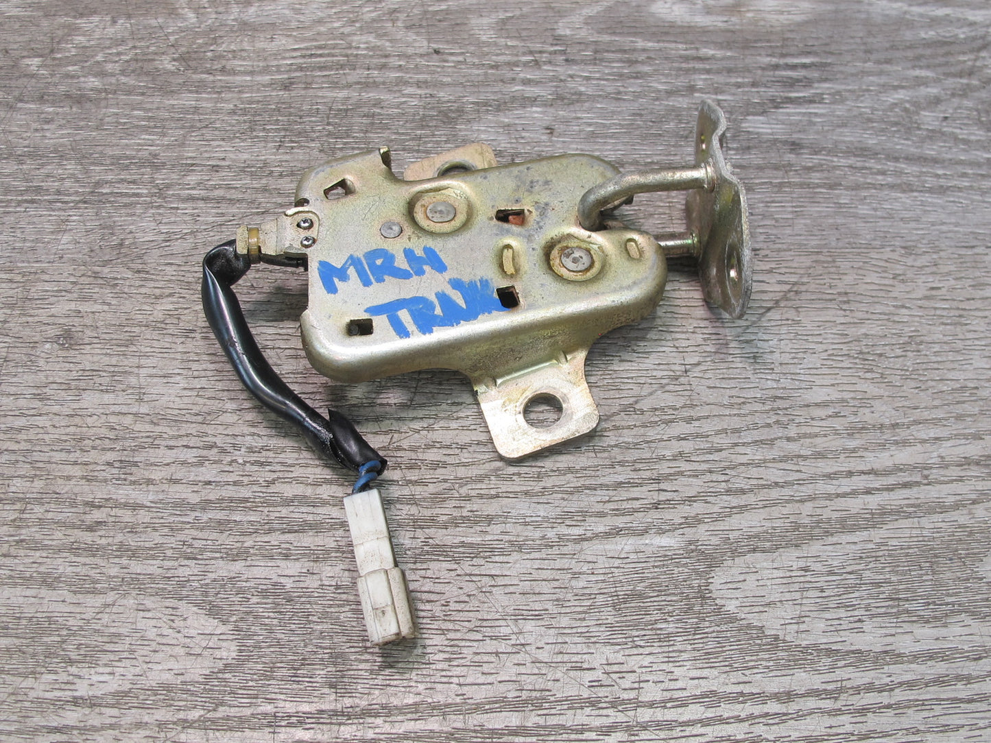 88-91 Mazda RX7 Convertible Rear Trunk Lid Lock Latch Actuator Striker Set OEM