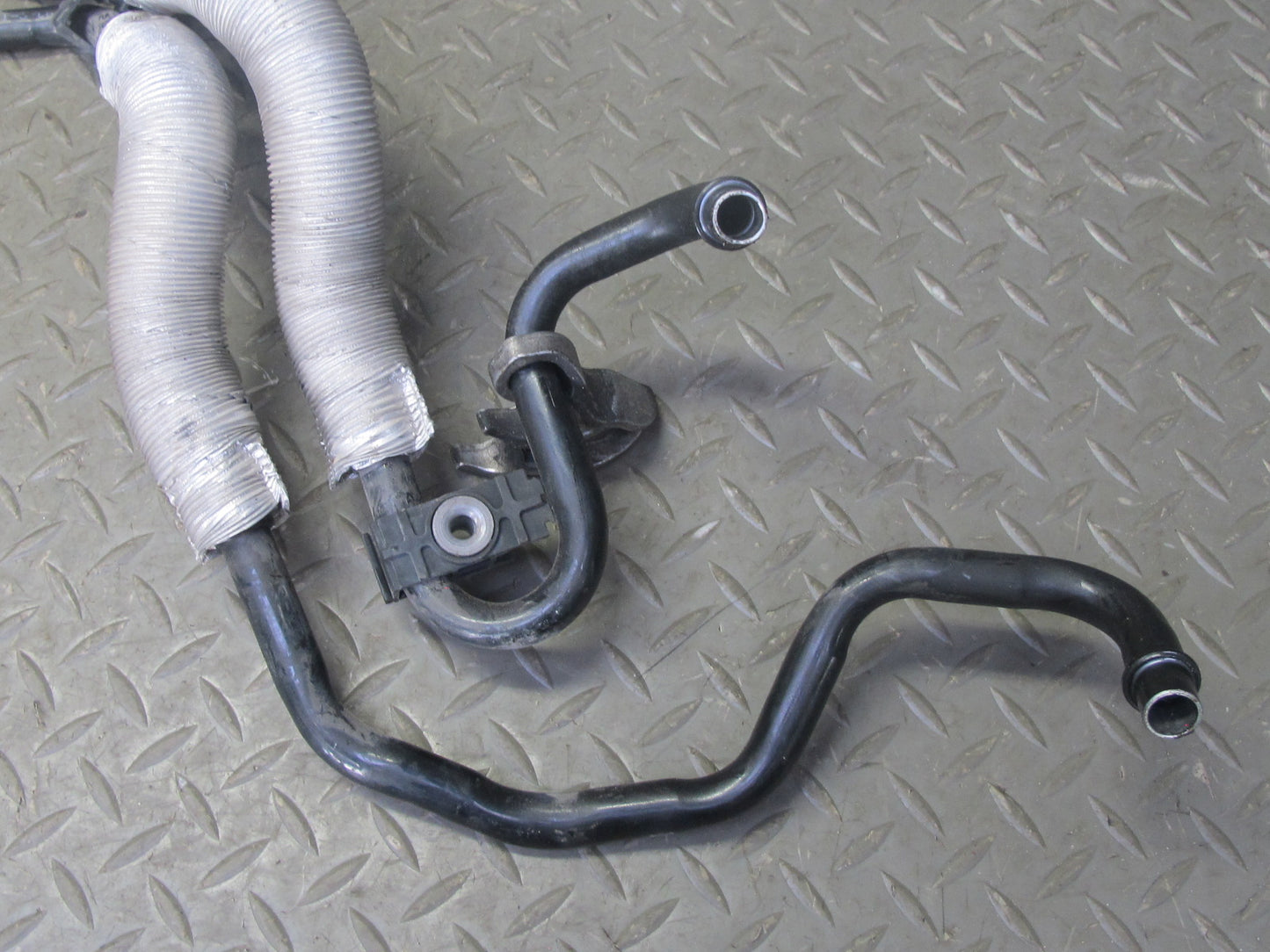 2008-2013 BMW E90 E92 E93 M3 Manual Transmission Oil Cooler Hose Pipe Line Set