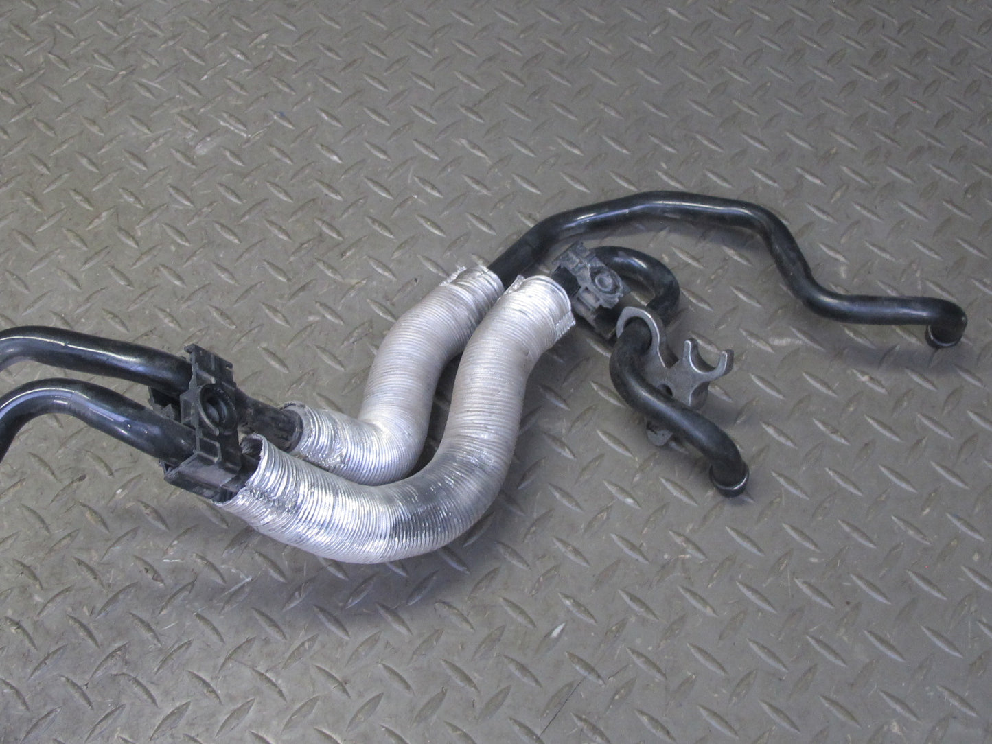 2008-2013 BMW E90 E92 E93 M3 Manual Transmission Oil Cooler Hose Pipe Line Set