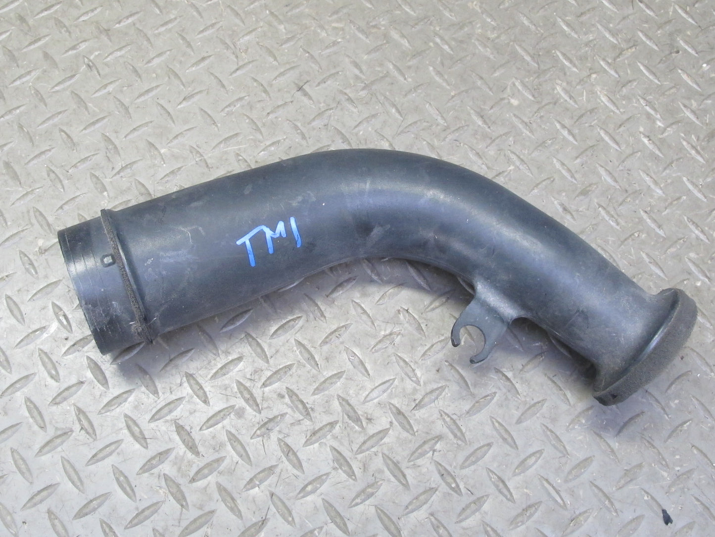 00-05 Toyota MR2 Spyder ZZW30L Air Intake Cleaner Filter Box Duct Pipe Set OEM