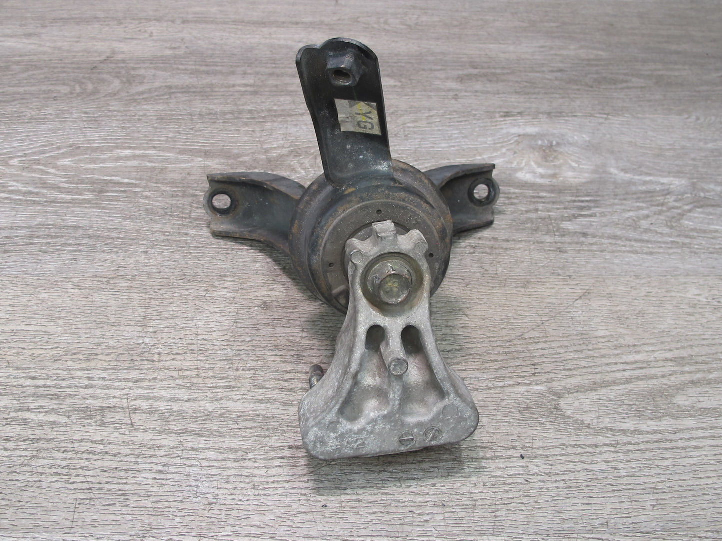 00-05 Toyota MR2 Spyder ZZW30L 1.8L 1ZZFE Right Engine Mount Bracket Support OEM