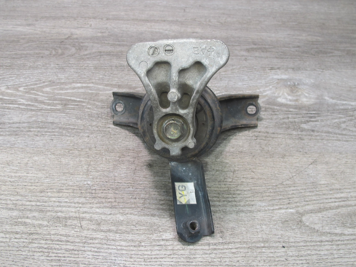 00-05 Toyota MR2 Spyder ZZW30L 1.8L 1ZZFE Right Engine Mount Bracket Support OEM