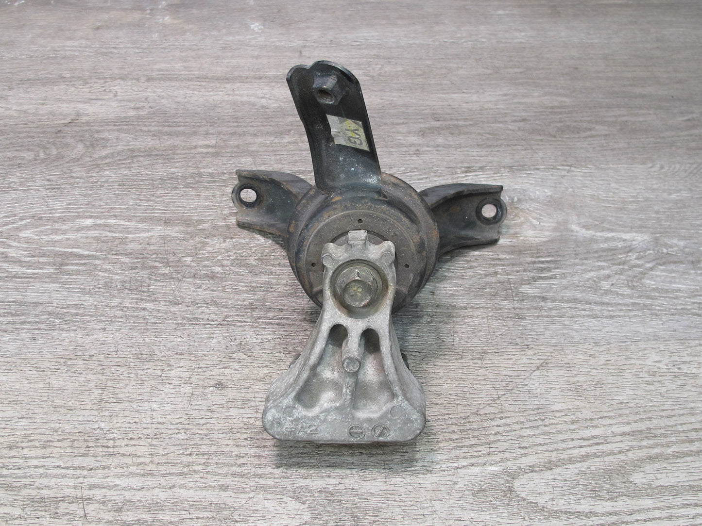 00-05 Toyota MR2 Spyder ZZW30L 1.8L 1ZZFE Right Engine Mount Bracket Support OEM