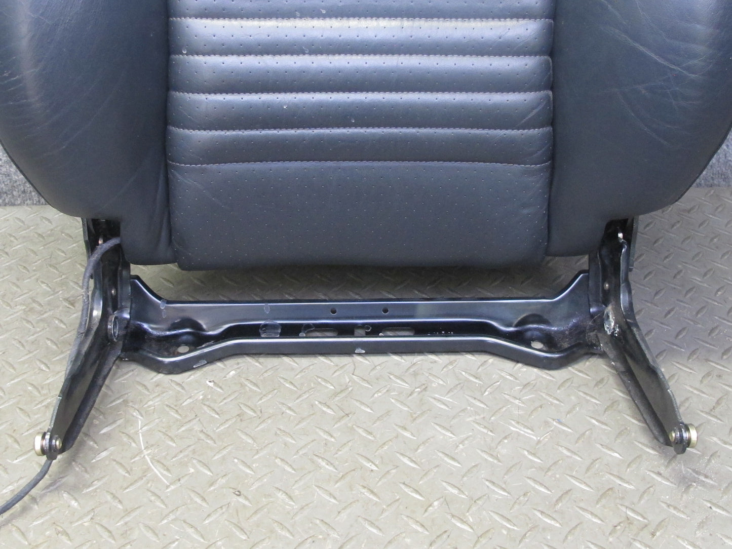 2001-2004 Porsche Boxster 986 Front Right Side Leather Seat Upper Cushion Black