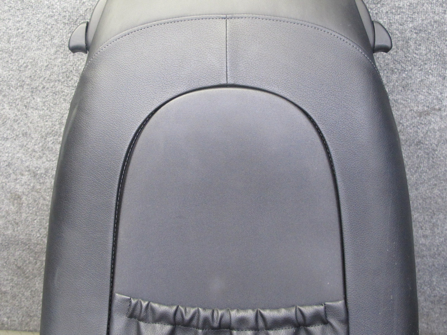 2001-2004 Porsche Boxster 986 Front Right Side Leather Seat Upper Cushion Black