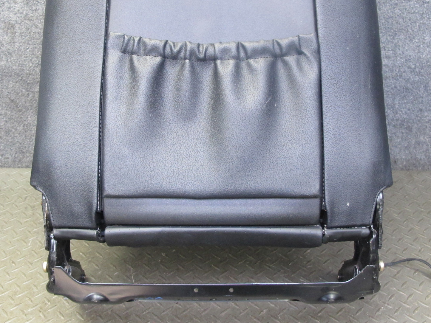 2001-2004 Porsche Boxster 986 Front Right Side Leather Seat Upper Cushion Black
