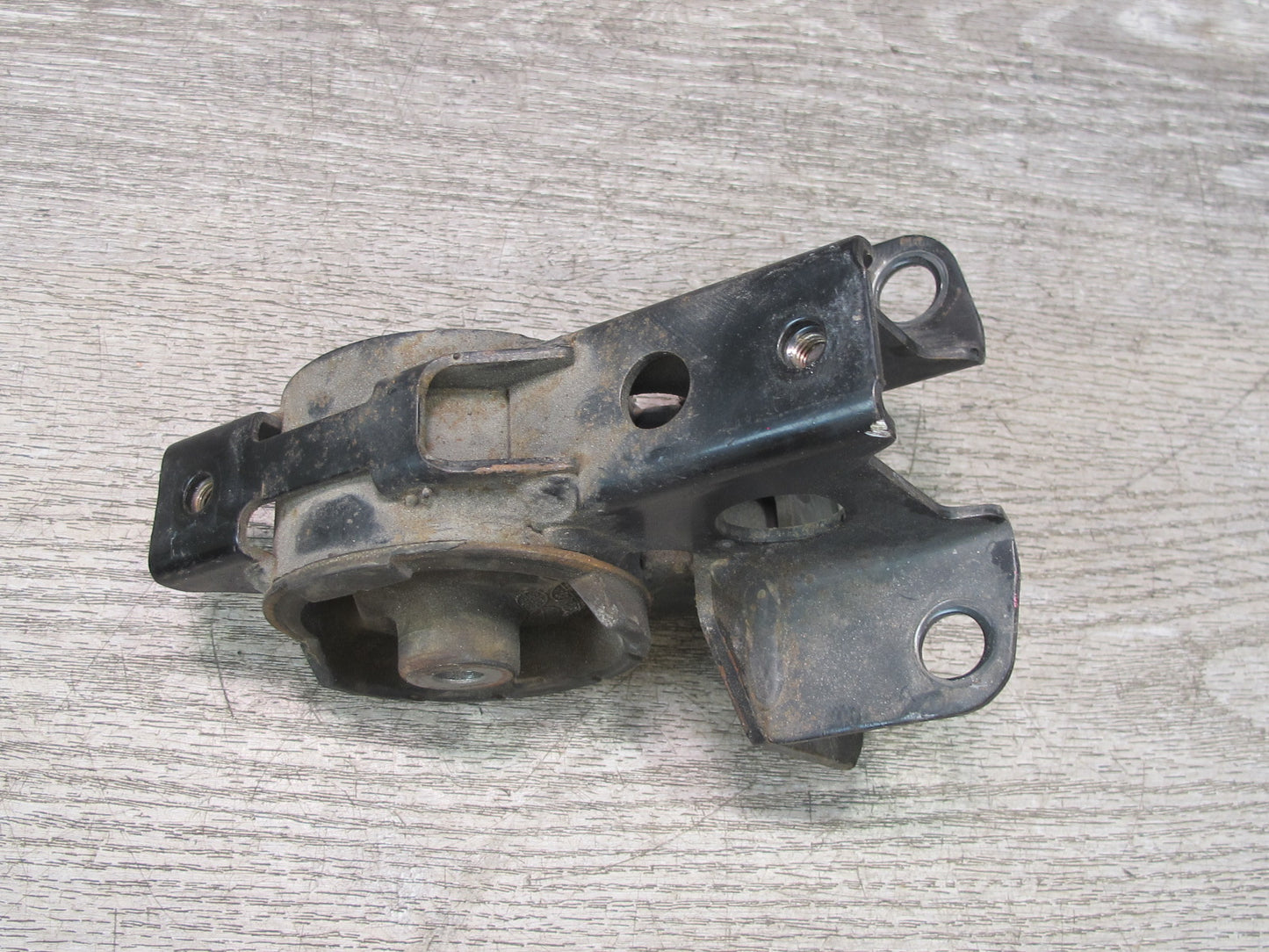 00-05 Toyota MR2 Spyder ZZW30L 1.8L 1ZZFE Engine Mount Bracket Support OEM