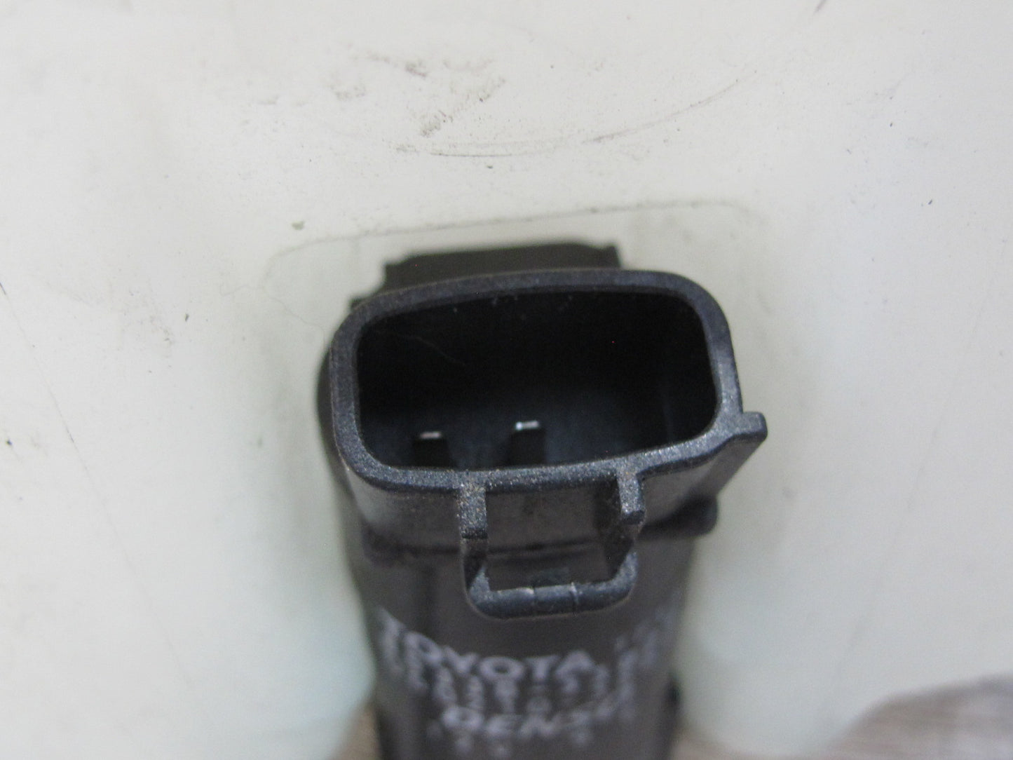 00-05 Toyota MR2 Spyder ZZW30L Windshield Washer Fluid Reservoir Tank w Pump OEM