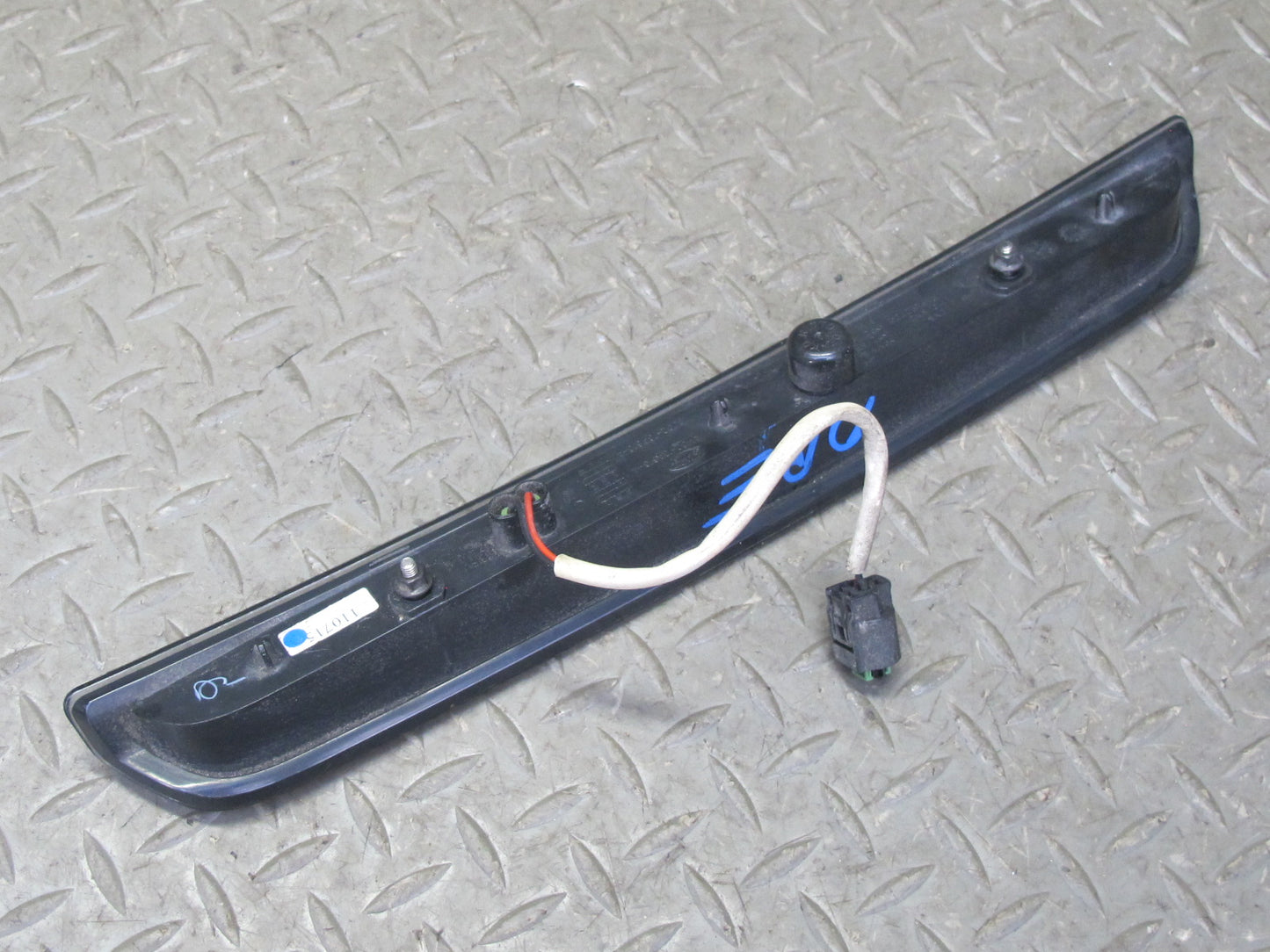 2010-2013 Range Rover Evoque L538 Rear Center Third 3RD Brake Light Lamp