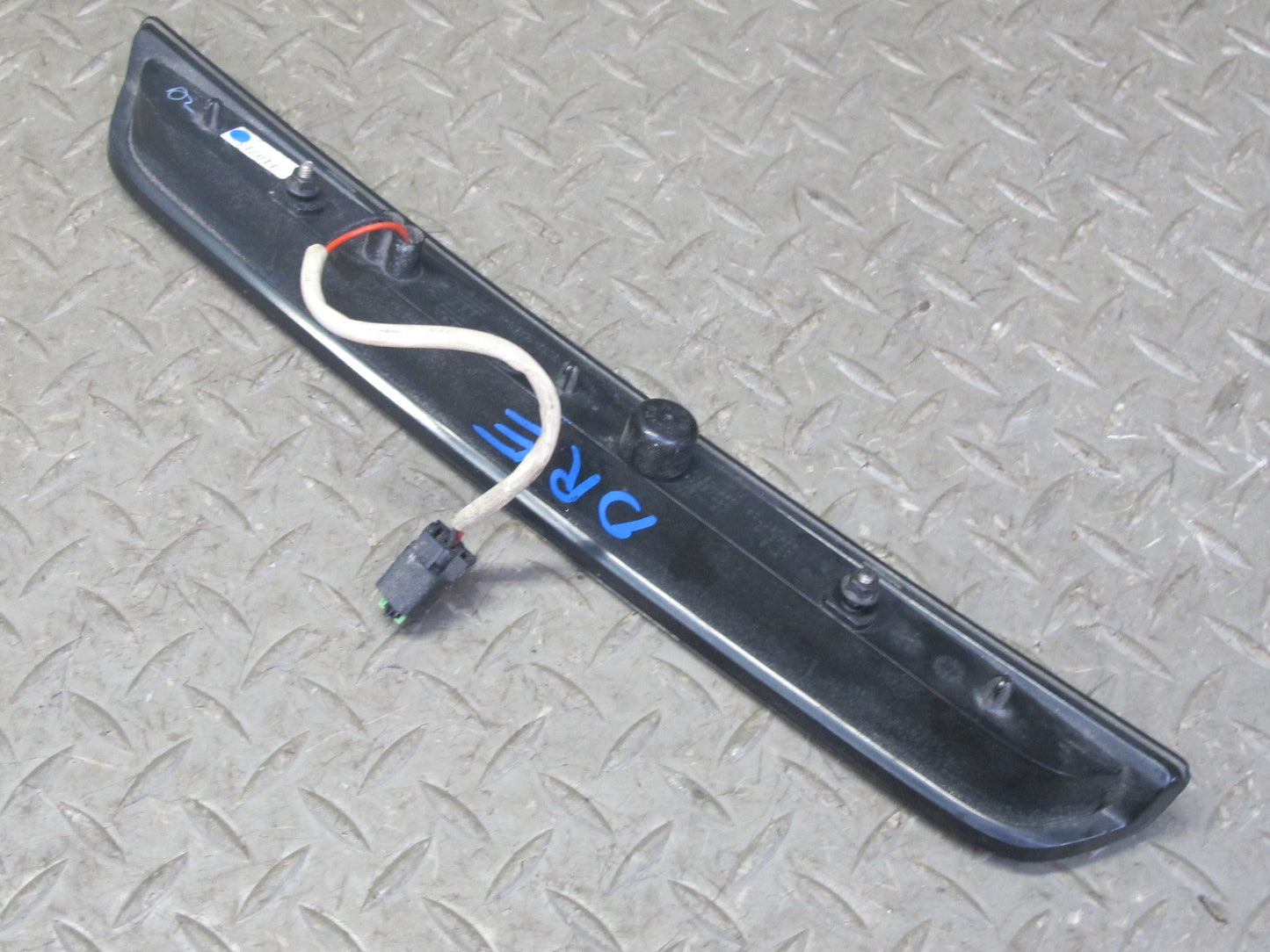 2010-2013 Range Rover Evoque L538 Rear Center Third 3RD Brake Light Lamp