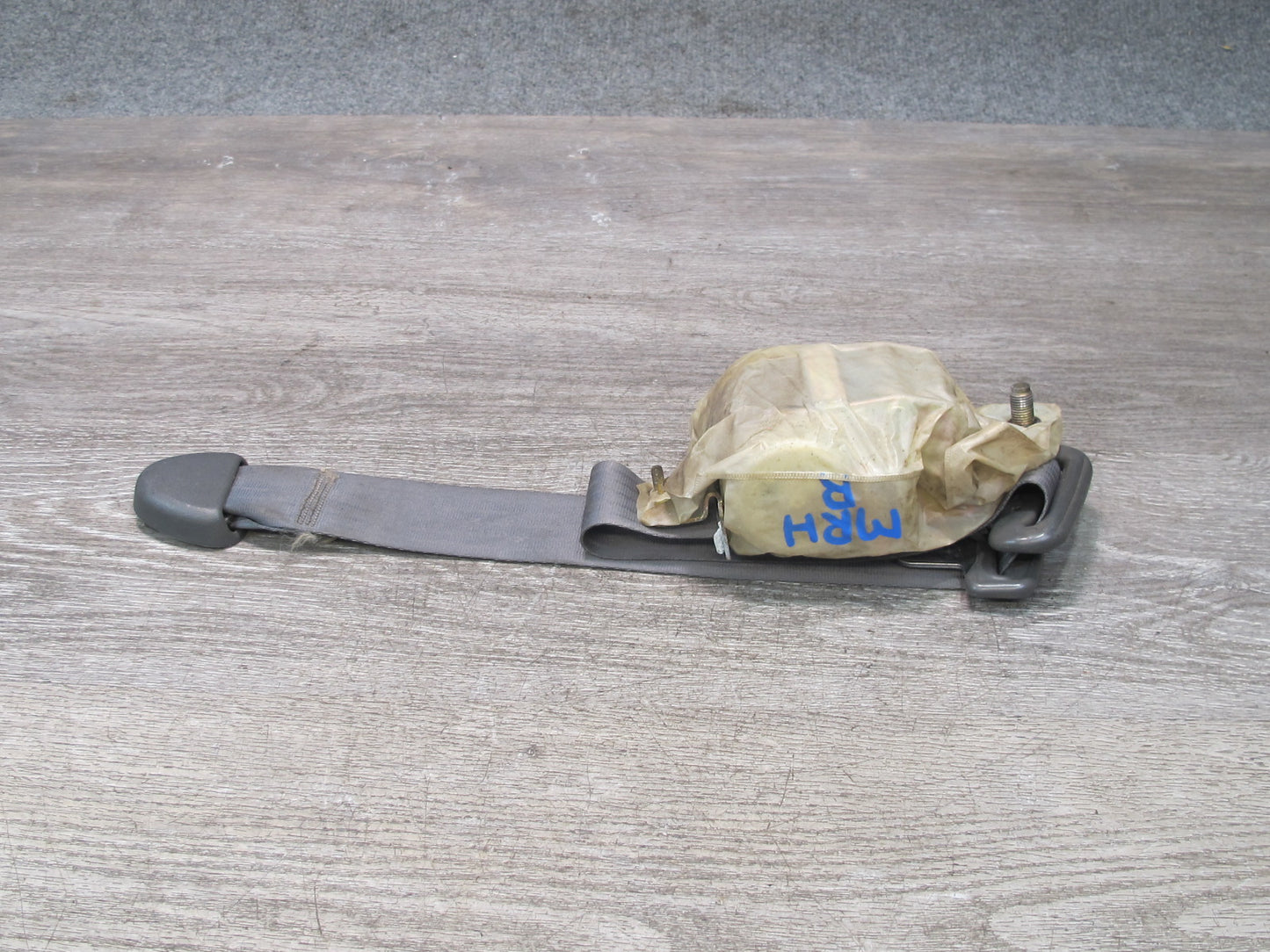 86-88 MAZDA RX7 FRONT RIGHT & LEFT SIDE SEATBELT RETRACTOR SET OEM