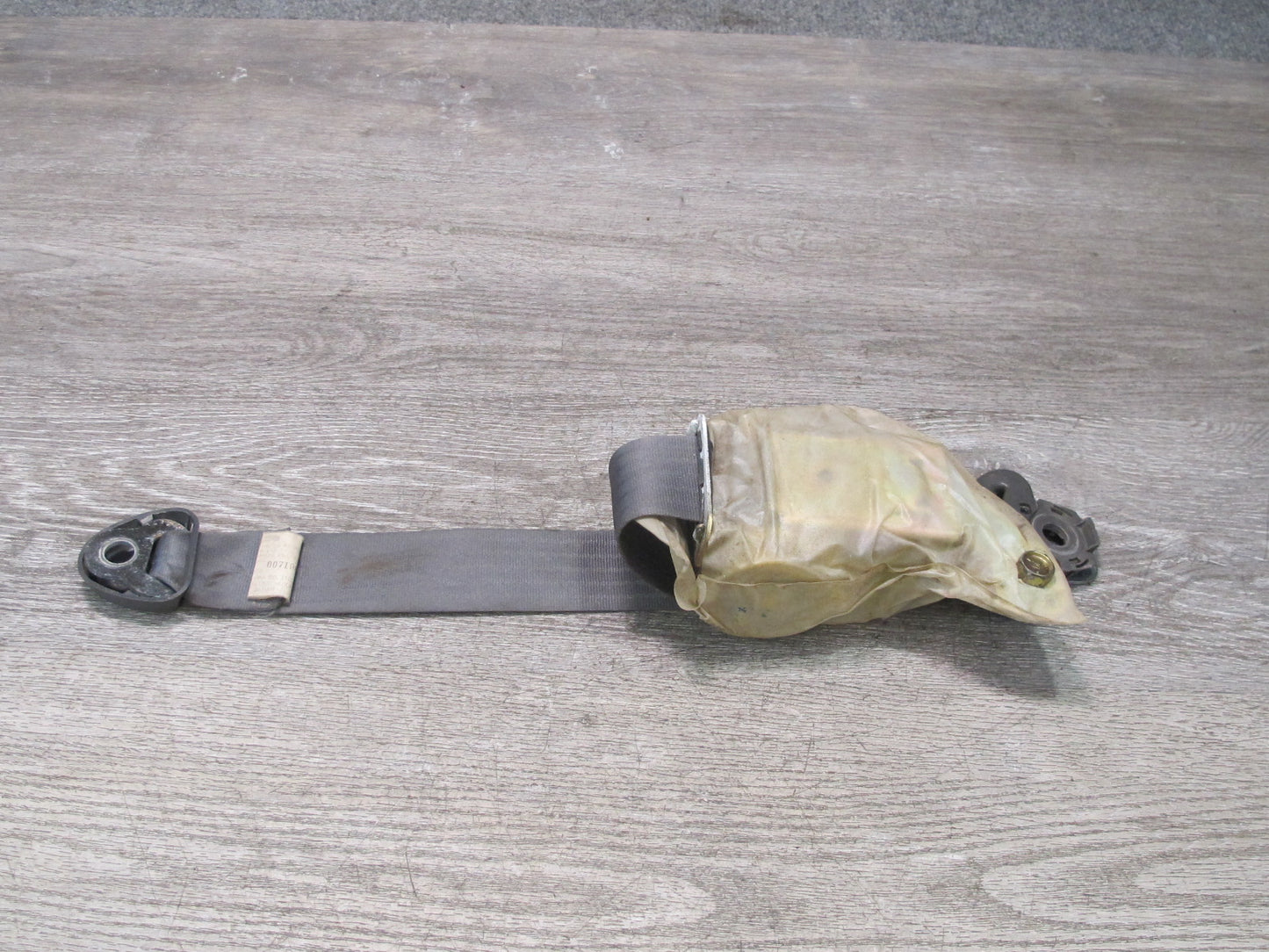86-88 MAZDA RX7 FRONT RIGHT & LEFT SIDE SEATBELT RETRACTOR SET OEM