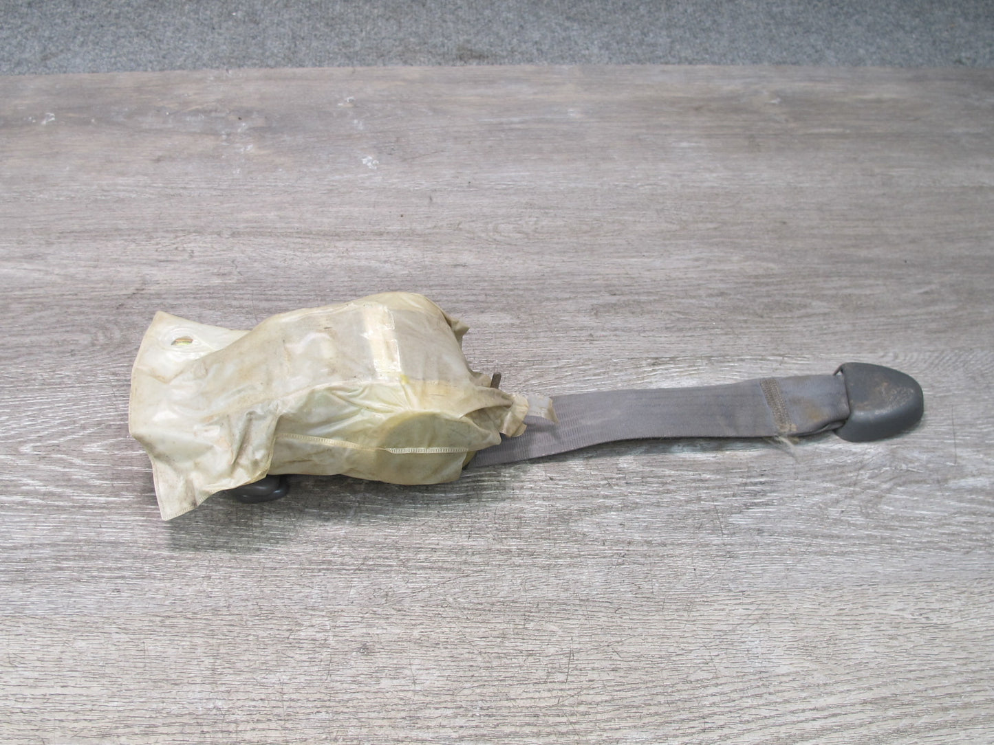 86-88 MAZDA RX7 FRONT RIGHT & LEFT SIDE SEATBELT RETRACTOR SET OEM