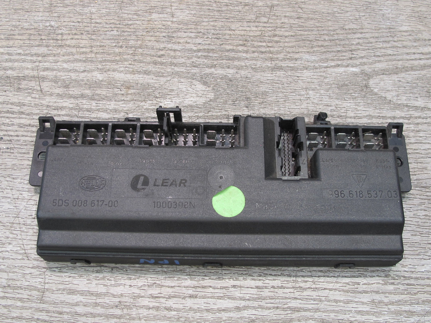 2002-2004 Porsche 911 996 Carrera Seat Control Module 99661853703