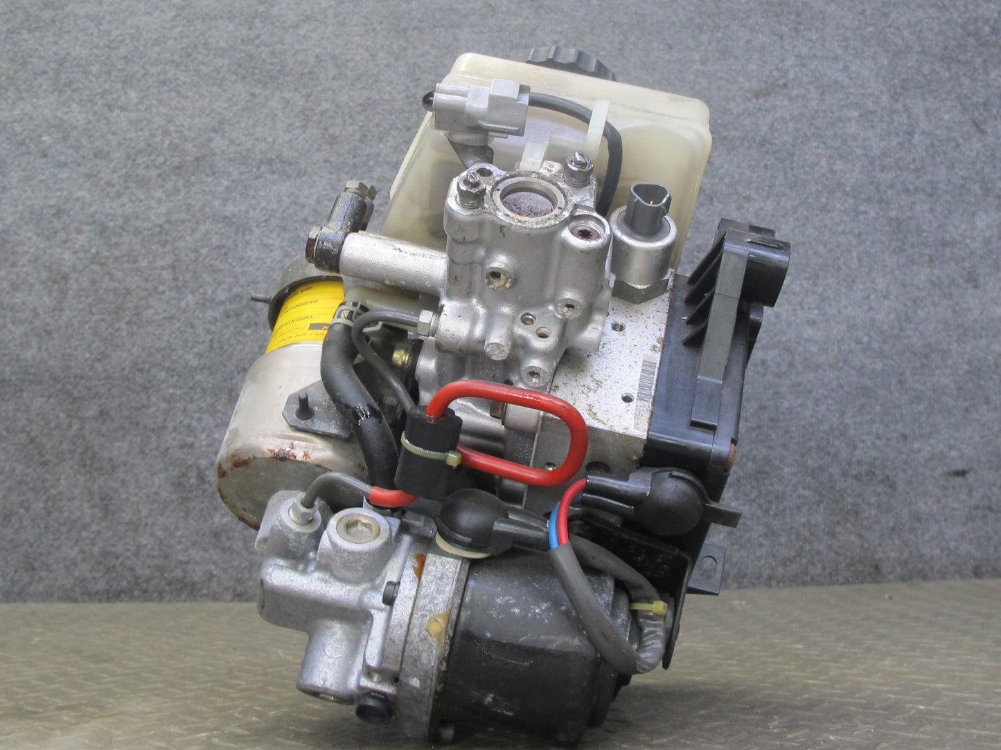 98-01 Lexus GS400 GS300 ABS Pump Brake Master Cylinder Booster Reservoir 83K OEM