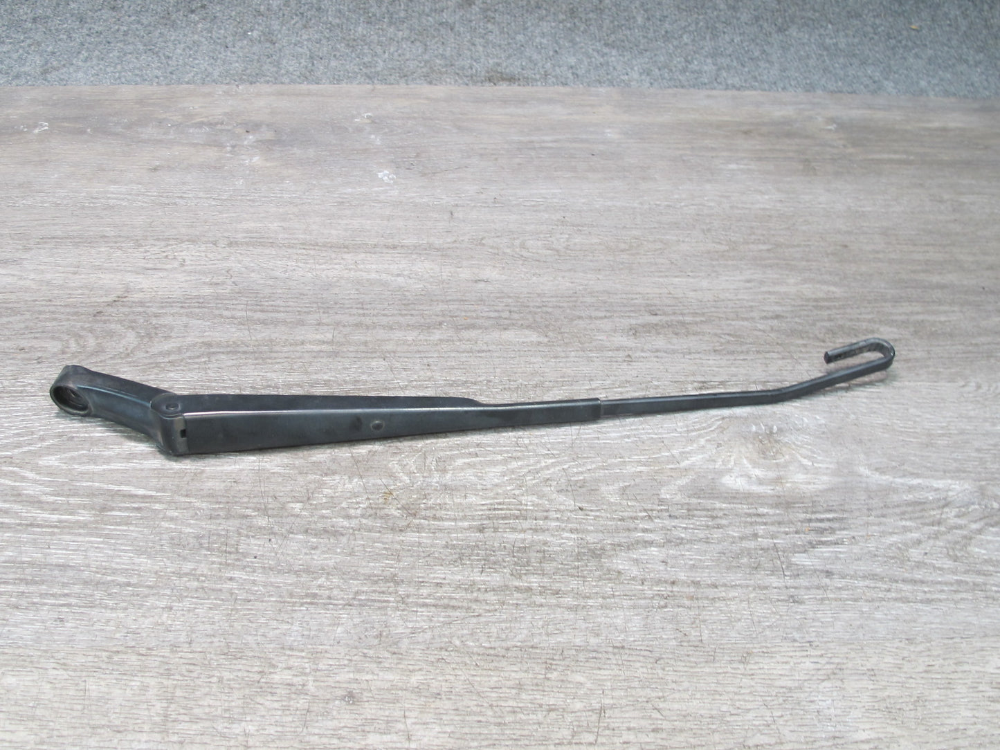 1997-2004 Porsche 911 996 Boxster Front Left & Right Windshield Wiper Arm Set