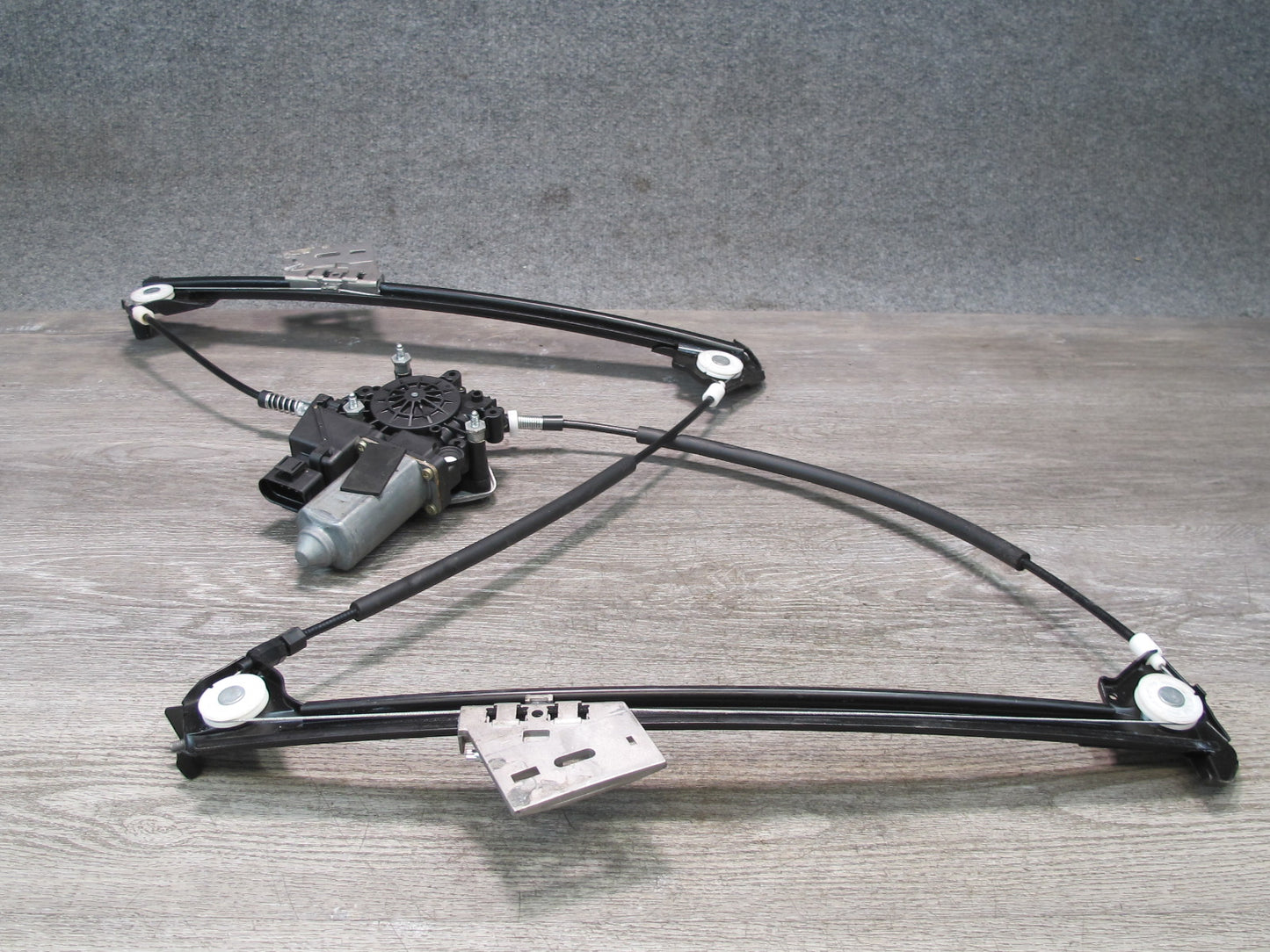 1997-2004 Porsche 911 996 Boxster Left Door Window Regulator w Motor