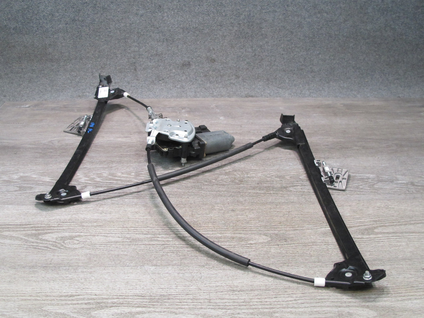 1997-2004 Porsche 911 996 Boxster Left Door Window Regulator w Motor