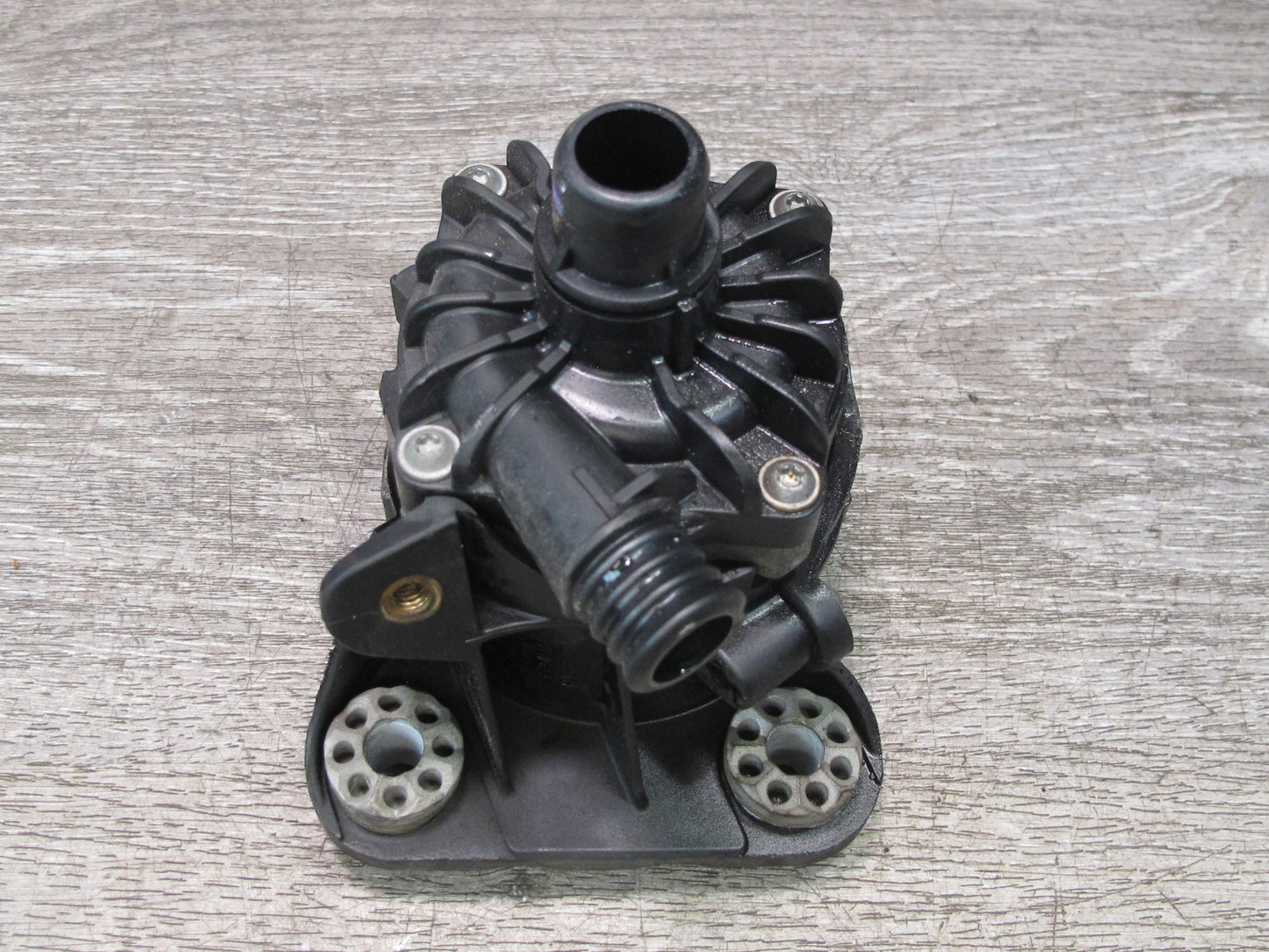 2010-2014 BMW E71 E72 X6 X6M Engine AUX Electric Water Coolant Pump 7584088