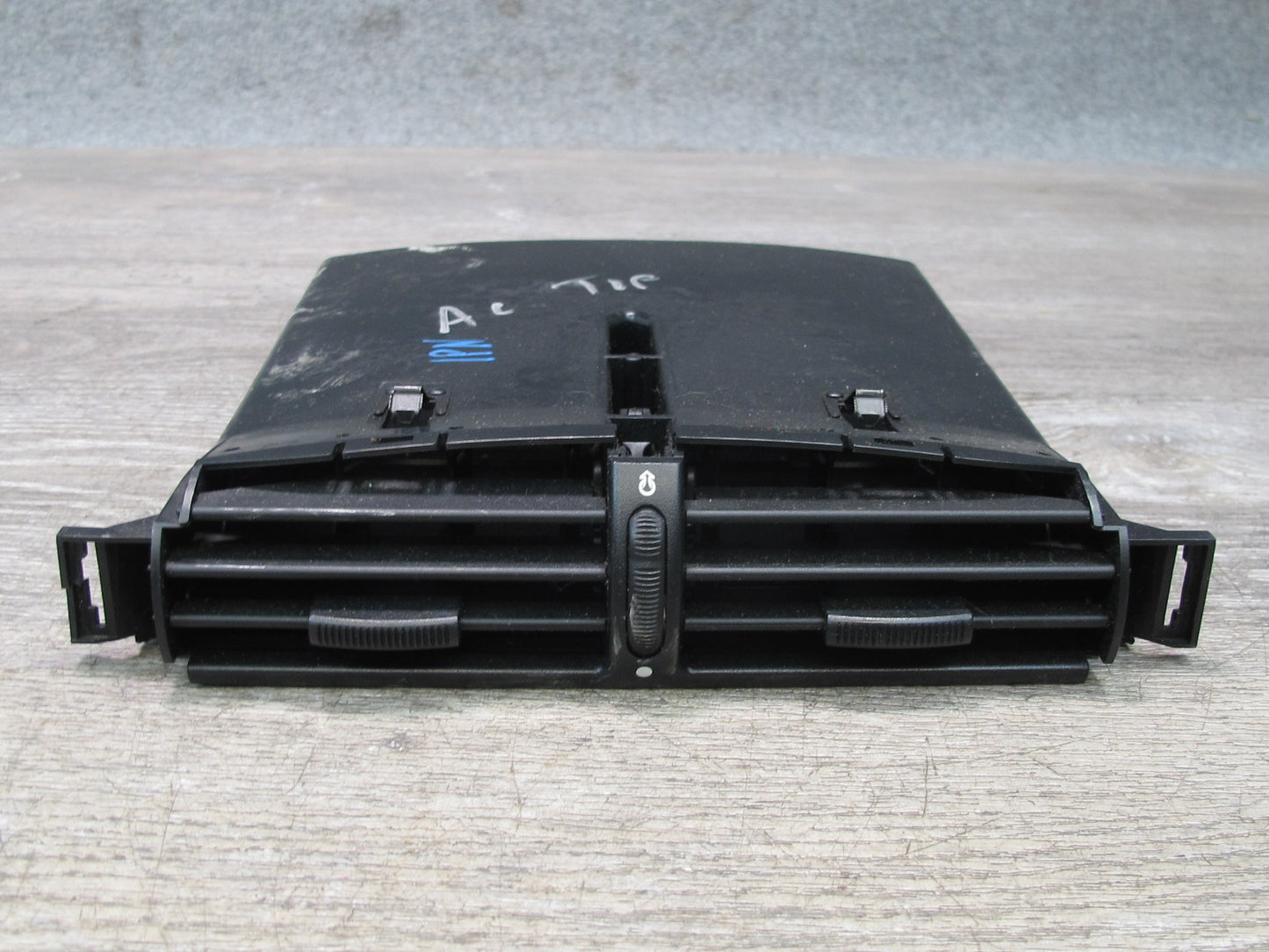 1997-2004 Porsche 911 996 Boxster Dash Front Center A/C Air Vent Grille