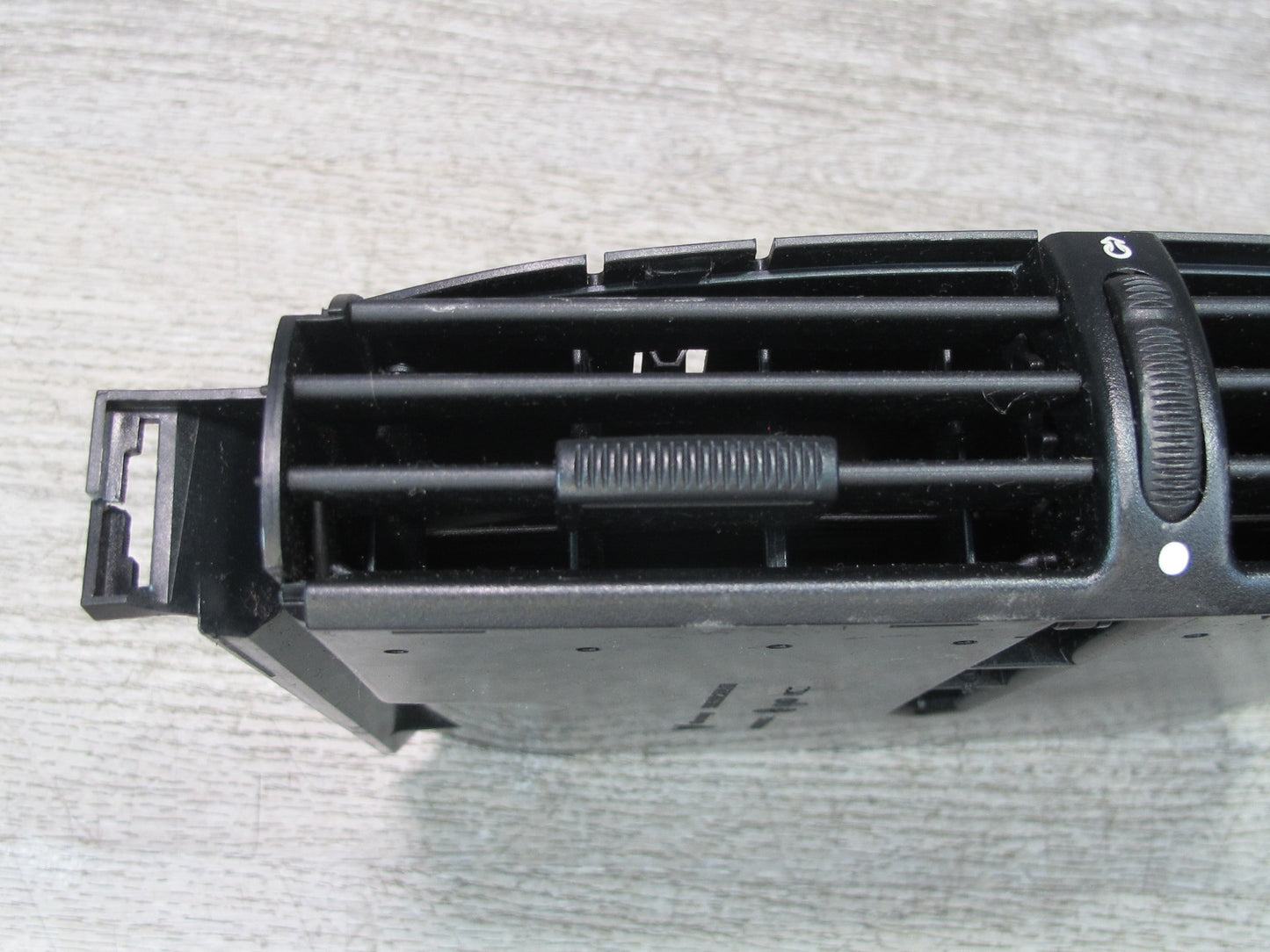 1997-2004 Porsche 911 996 Boxster Dash Front Center A/C Air Vent Grille