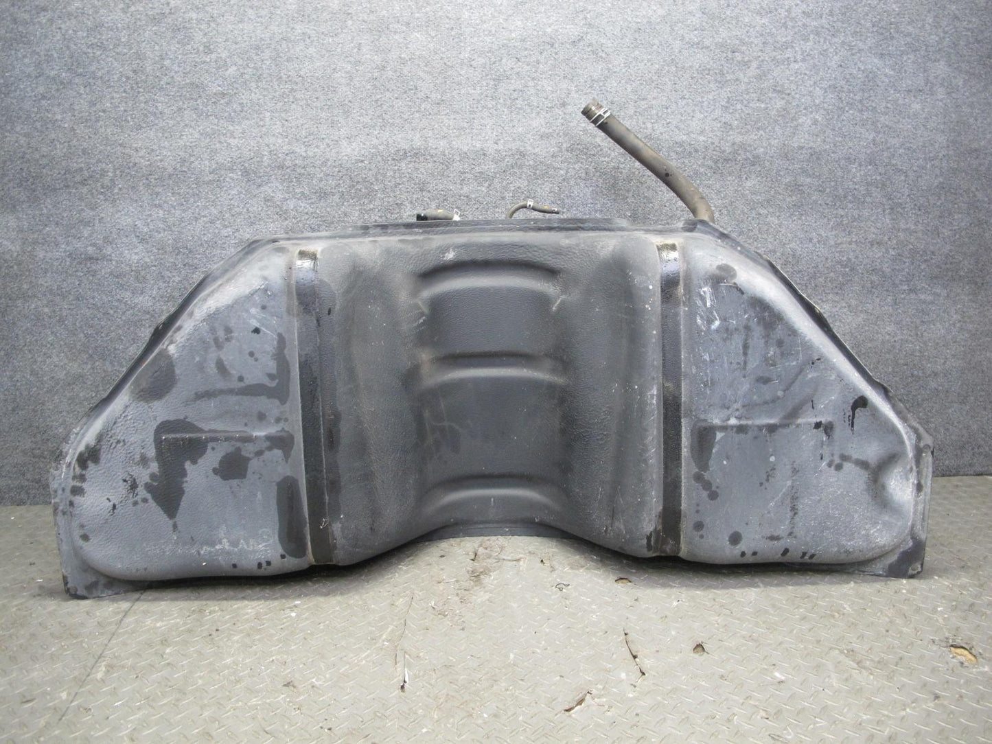07-09 Nissan 350Z Z33 Convert Fuel Gas Tank Reservoir w Fuel Filler Neck 51K OEM