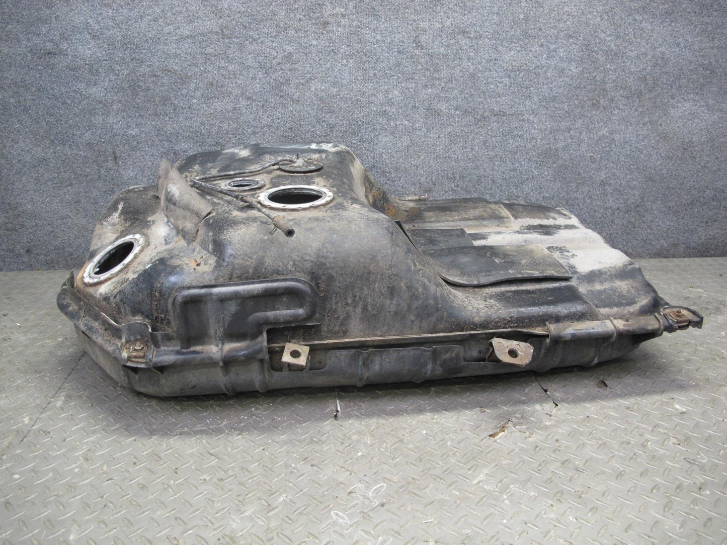 86-92 Toyota Supra MK3 MA70L Gas Fuel Tank Unit OEM