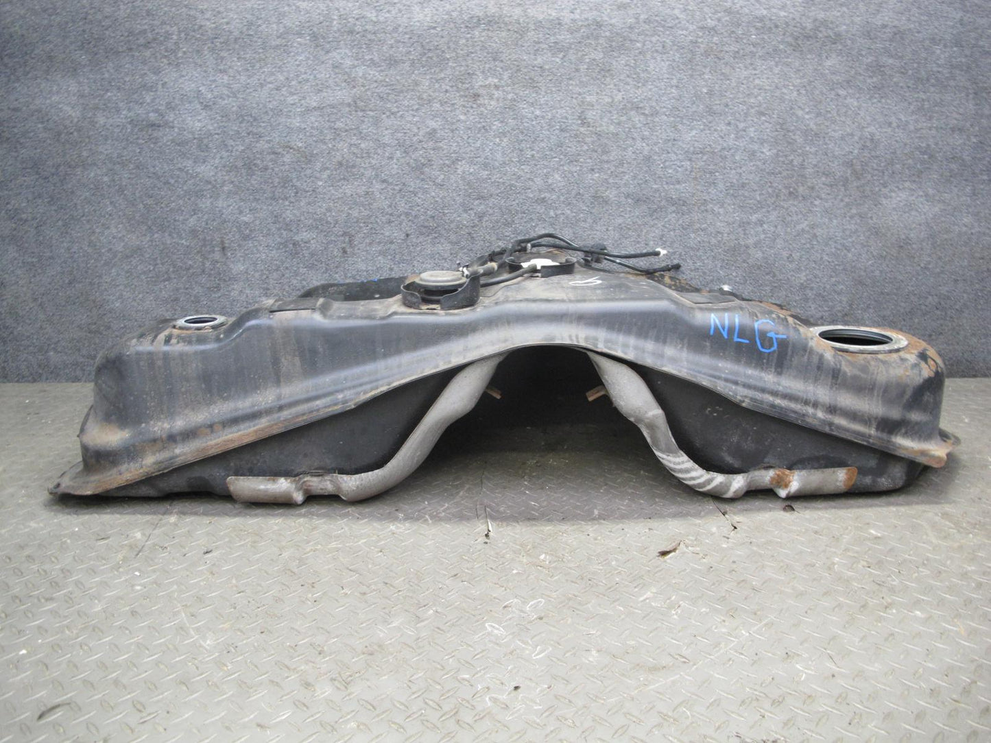 01-05 Lexus GS430 GS300 JZS160L Fuel Gas Tank 83K Miles OEM