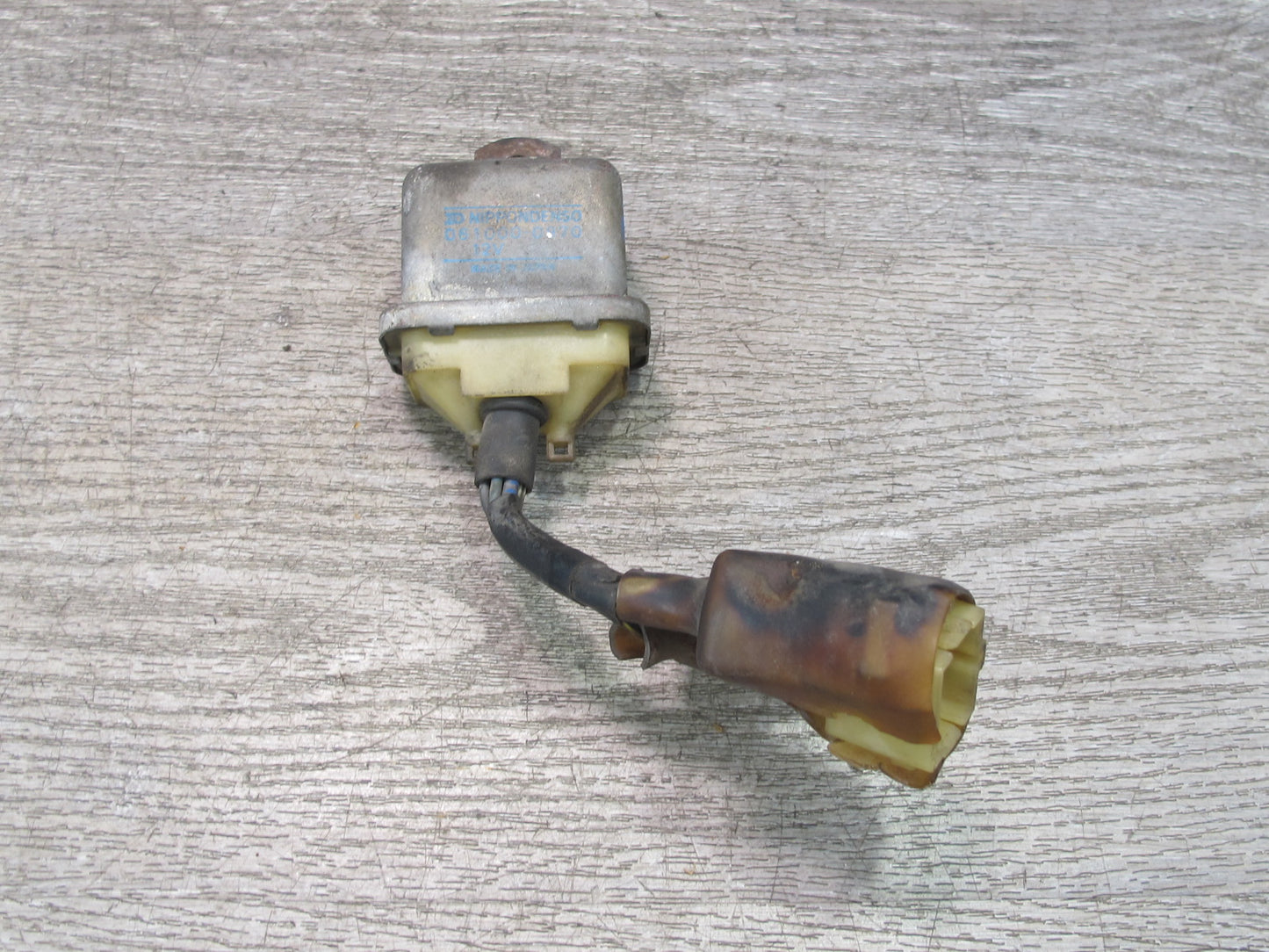 86-88 Mazda RX7 FC3S NON Turbo Fuel Pump Relay Module 061000-0970 OEM
