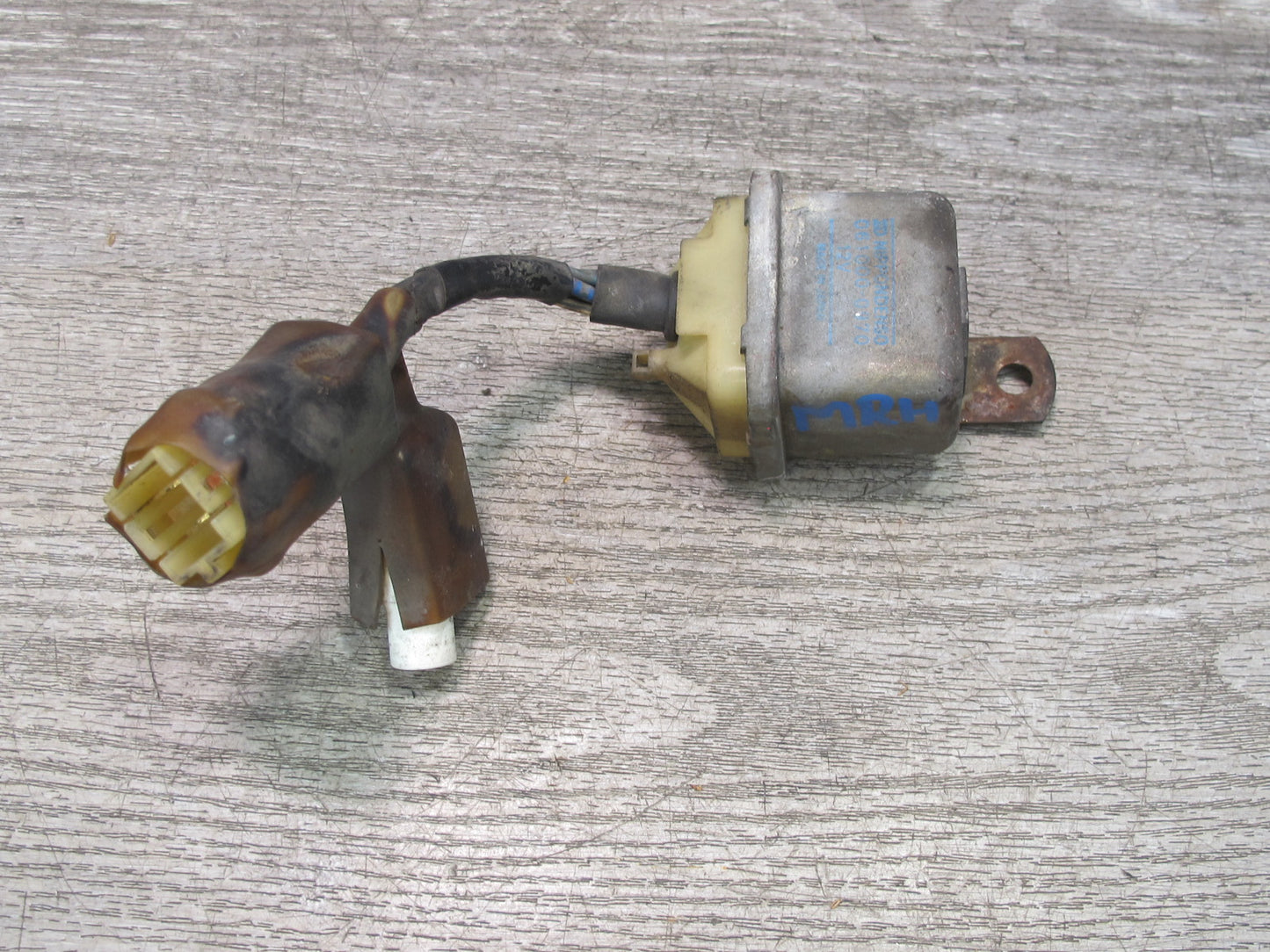 86-88 Mazda RX7 FC3S NON Turbo Fuel Pump Relay Module 061000-0970 OEM