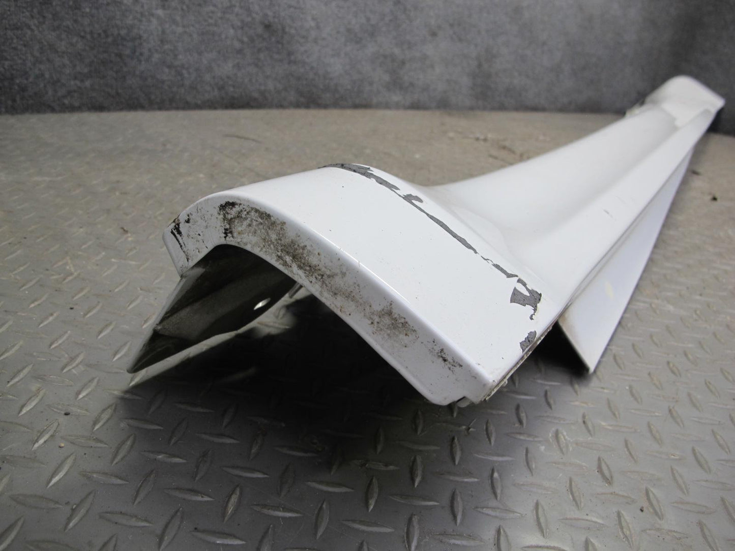 2010-2014 BMW E71 X6M Right Side Skirt Rocker Panel Molding 7206662