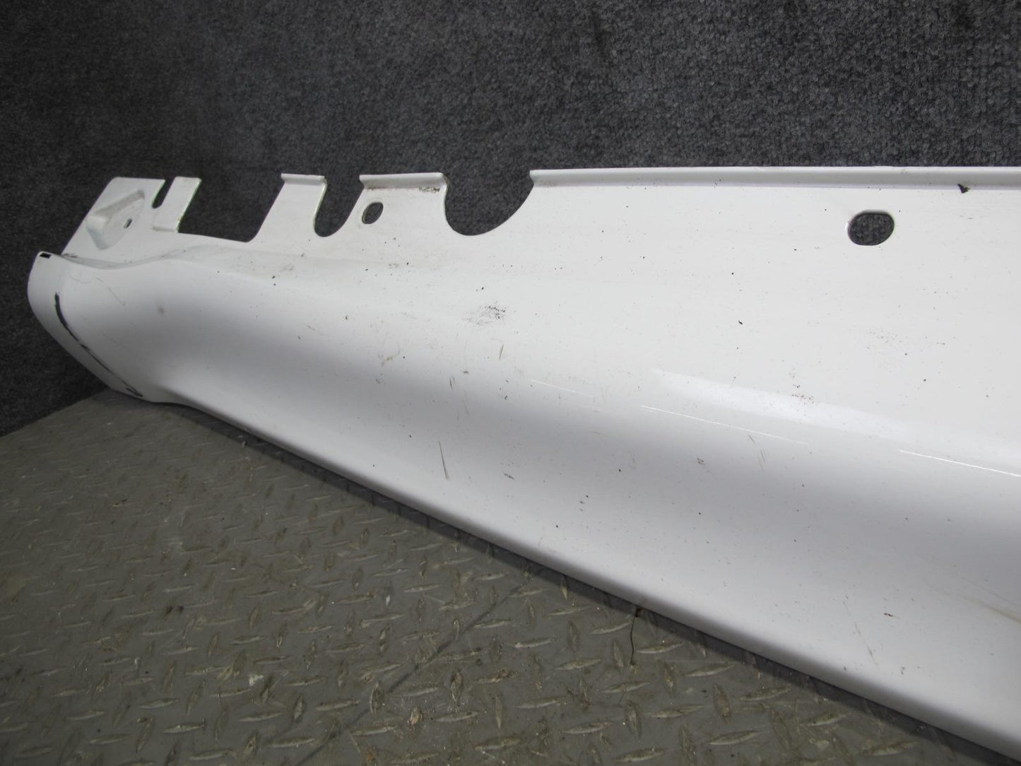 2010-2014 BMW E71 X6M Right Side Skirt Rocker Panel Molding 7206662