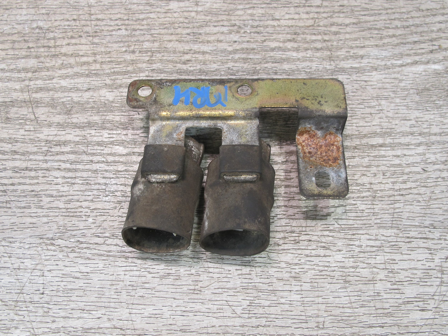 86-88 Mazda RX7 FC3S Heater Fan Relay Set w Bracket OEM