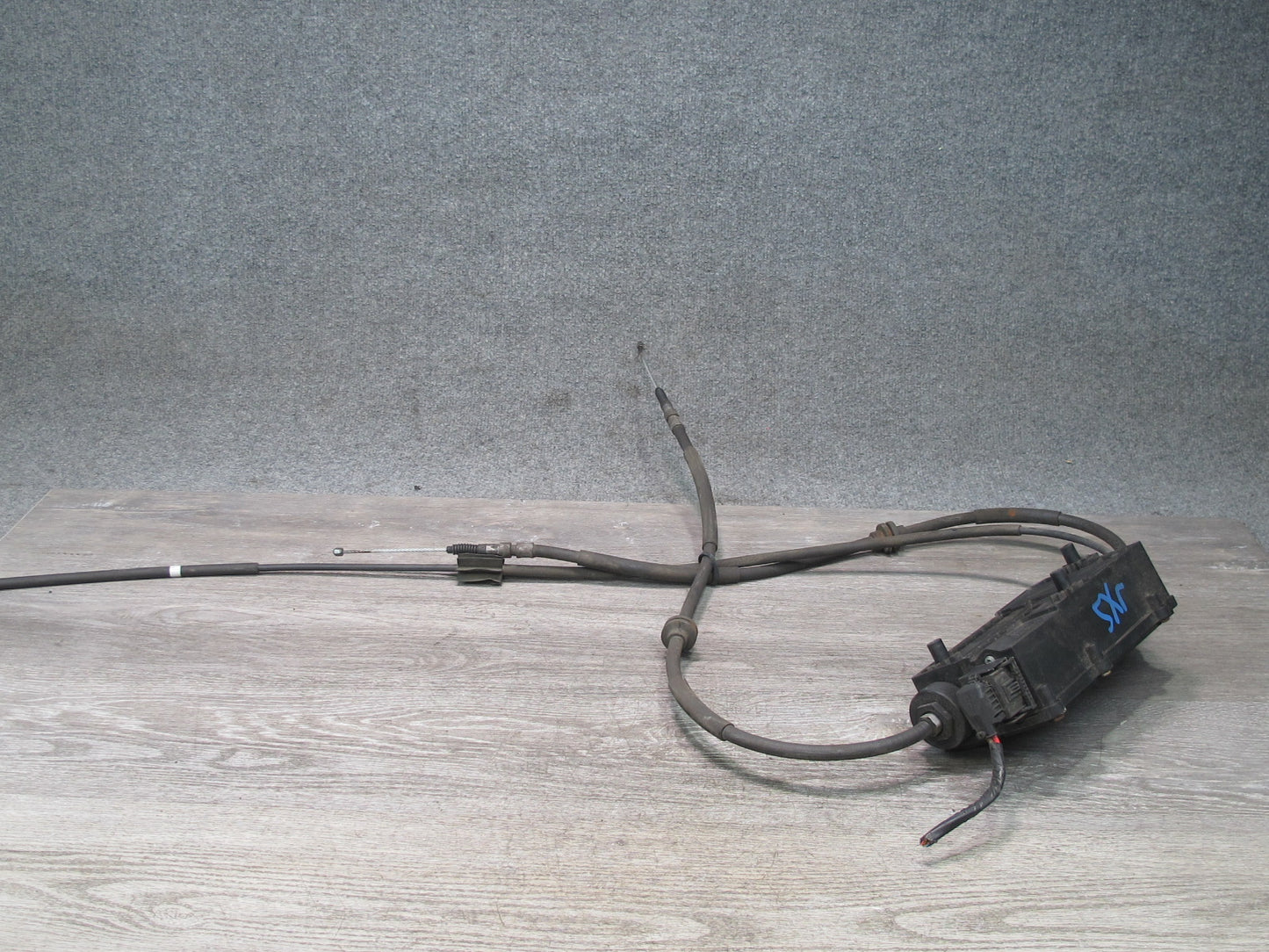 2010-2014 BMW E71 X6M Parking Brake Electric Actuator