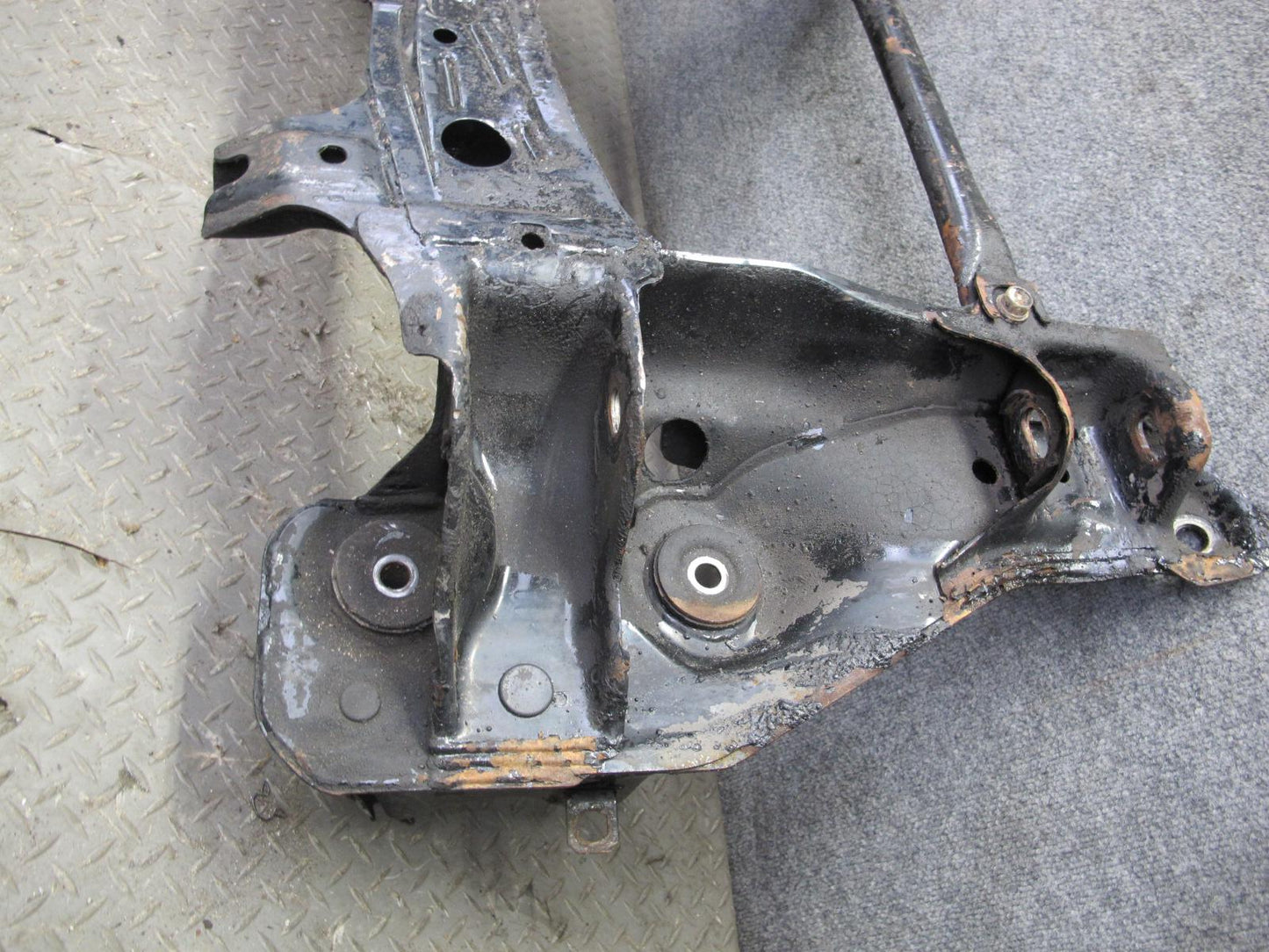 86-89 Toyota Supra MK3 MA70L Front Engine Subframe Crossmember Carrier w Bar OEM