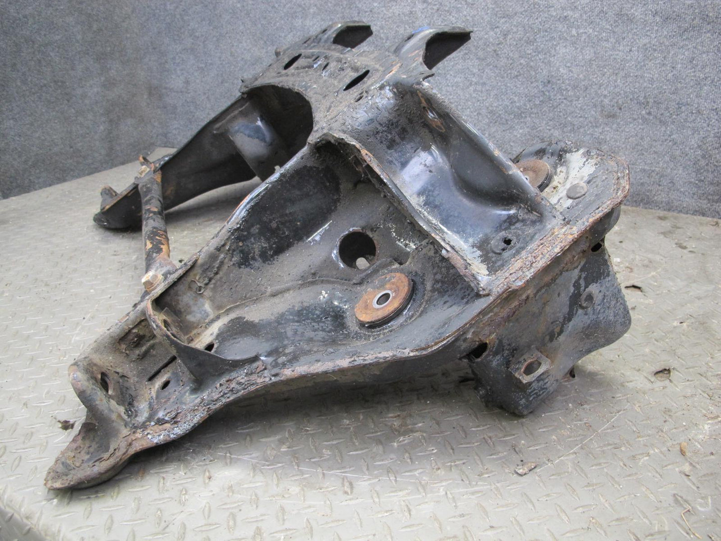 86-89 Toyota Supra MK3 MA70L Front Engine Subframe Crossmember Carrier w Bar OEM
