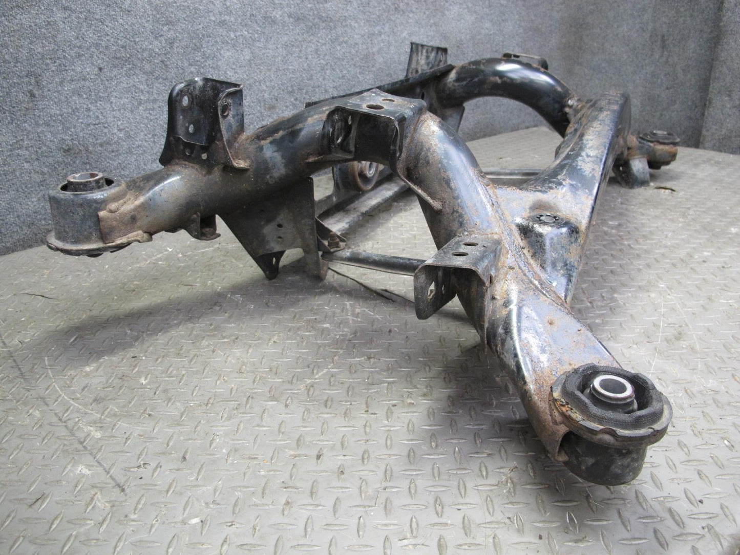 98-05 Lexus GS400 GS430 GS300 Rear Suspension Sub Frame Subframe Crossmember OEM