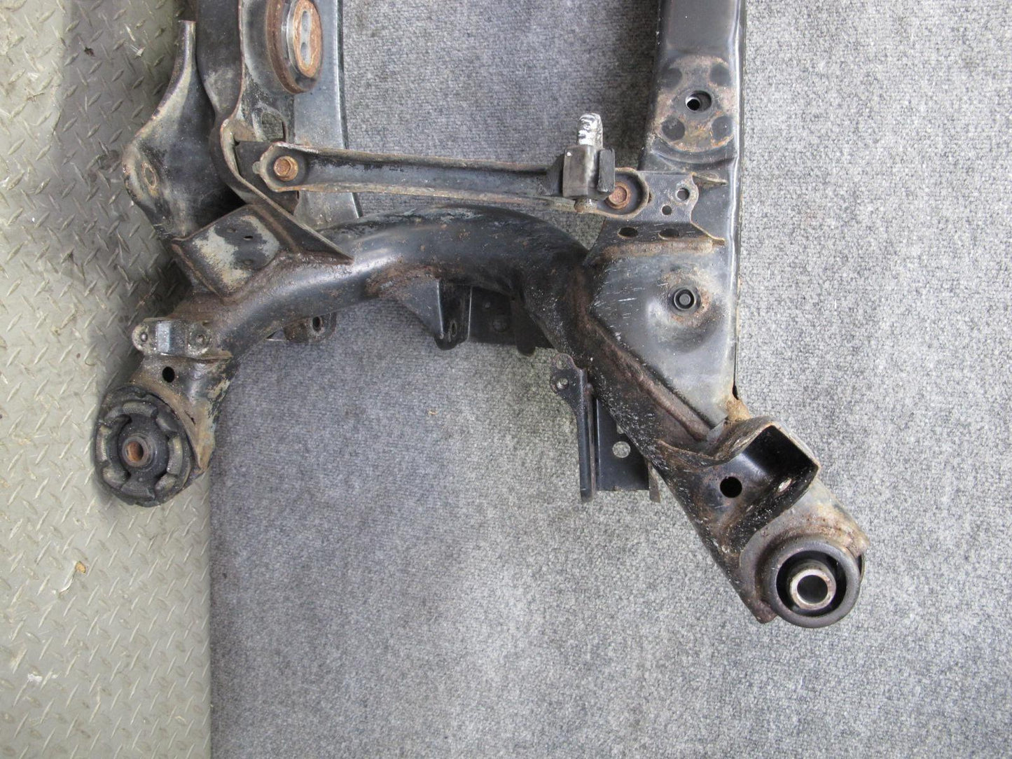 98-05 Lexus GS400 GS430 GS300 Rear Suspension Sub Frame Subframe Crossmember OEM