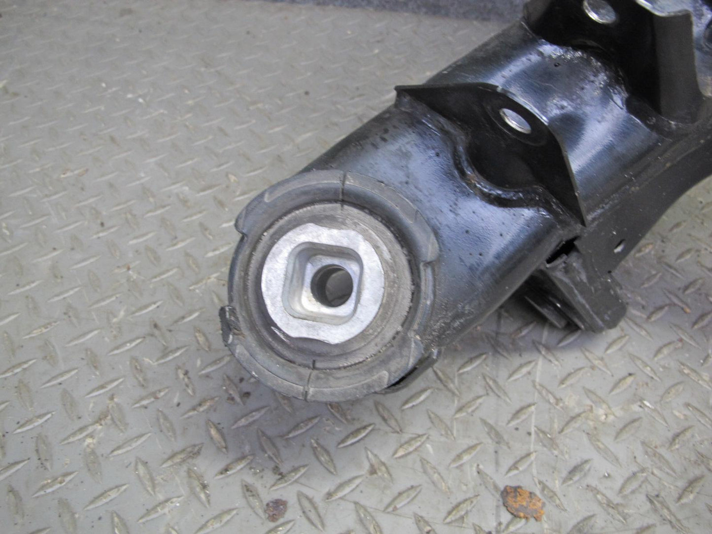 2008-2013 BMW E90 E92 E93 M3 Rear Axle Carrier Sub Frame Crossmember Cradle
